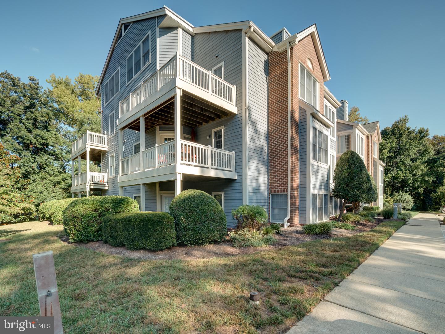 RIVA TRACE/SUMMER PLACE - Residential