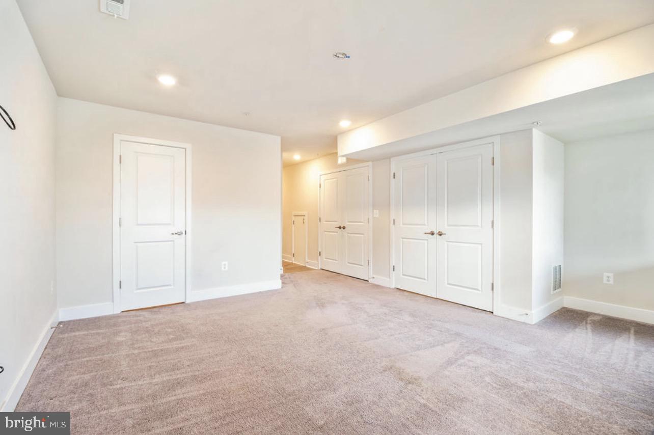 11687 EMILY DICKINSON PL