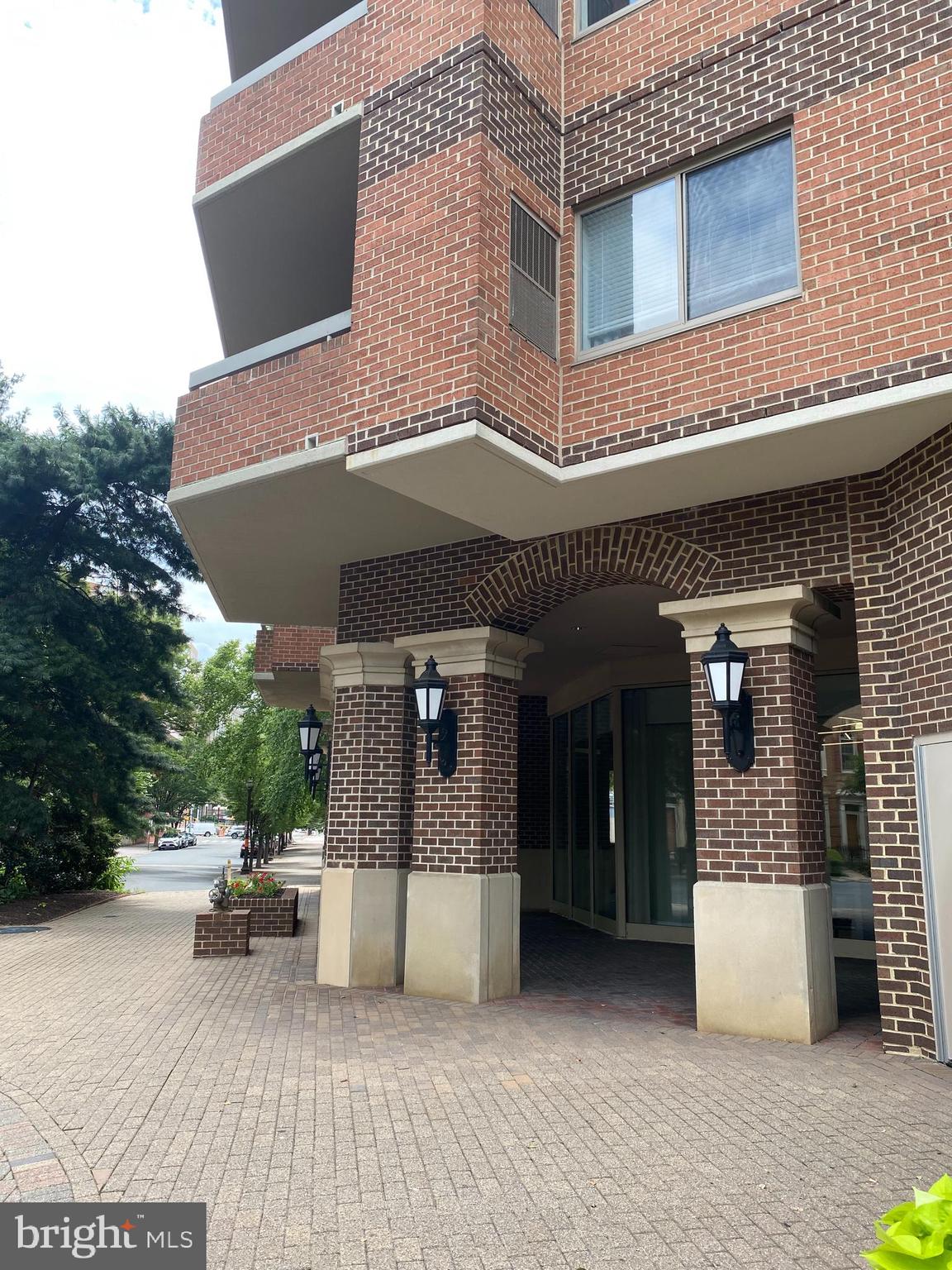 BALLSTON - Residential Lease