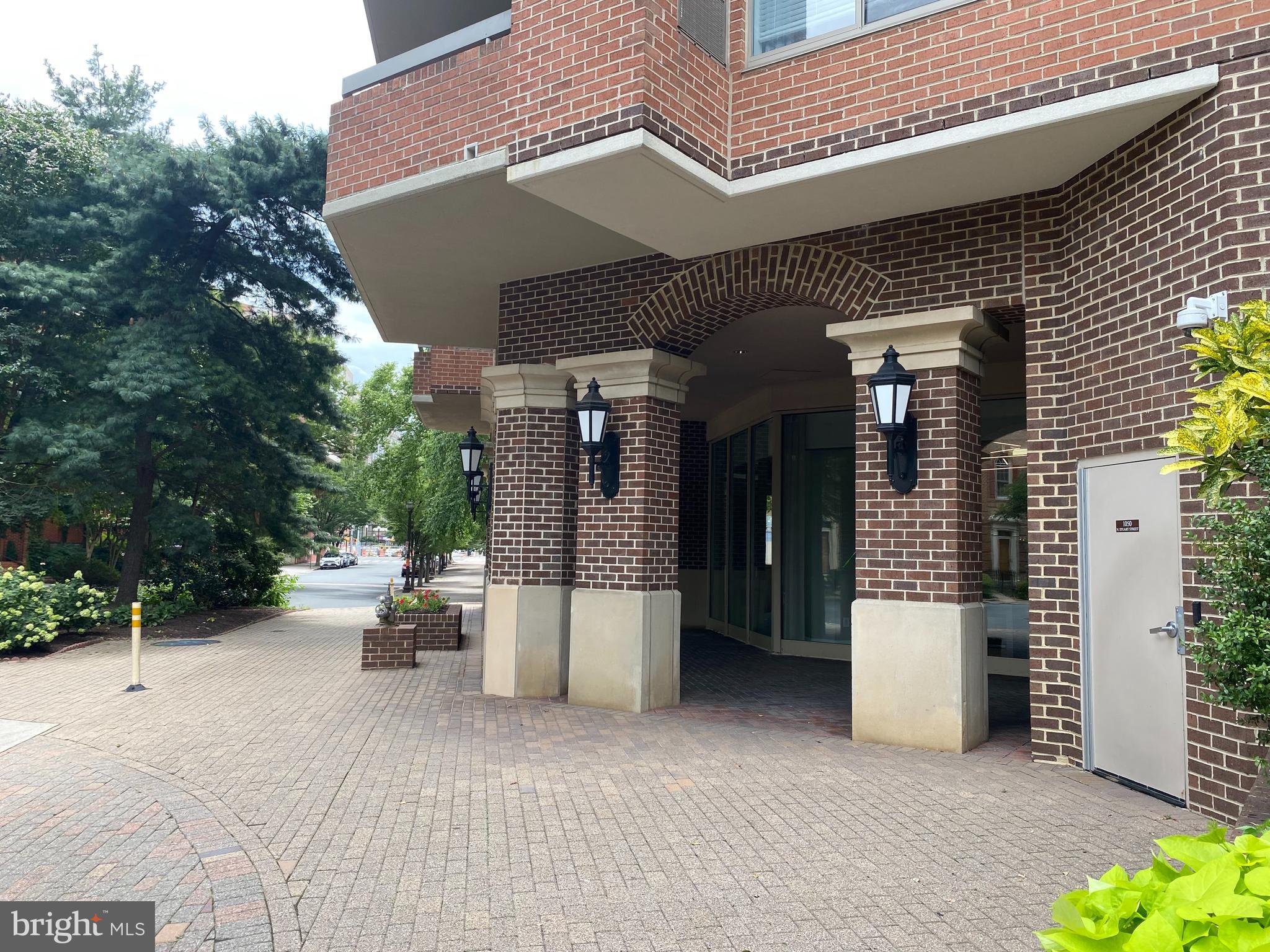 BALLSTON - Residential Lease