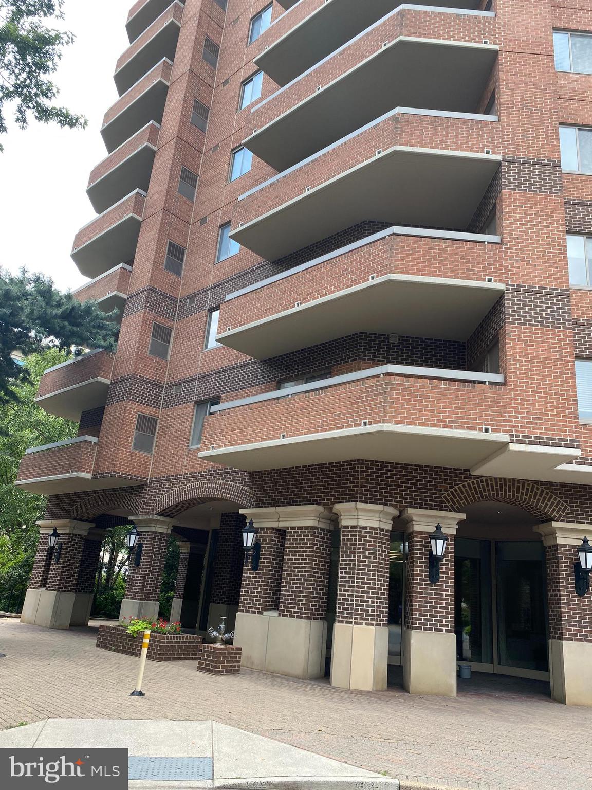 BALLSTON - Residential Lease