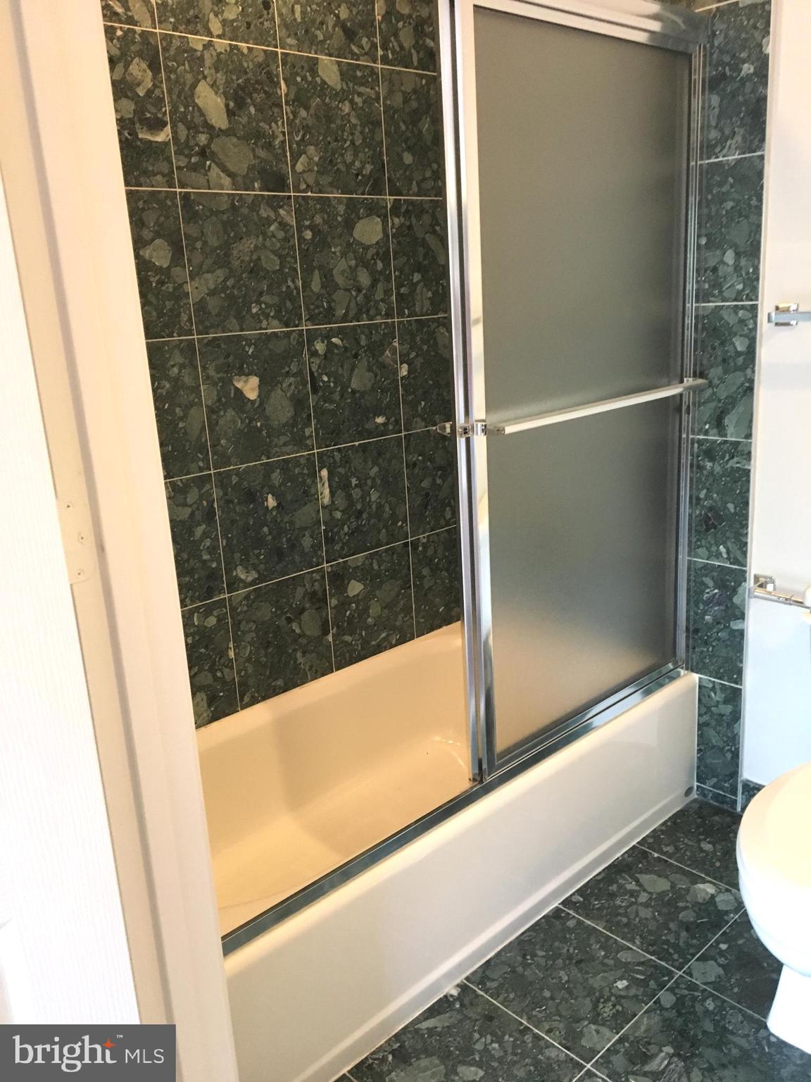 BALLSTON - Residential Lease