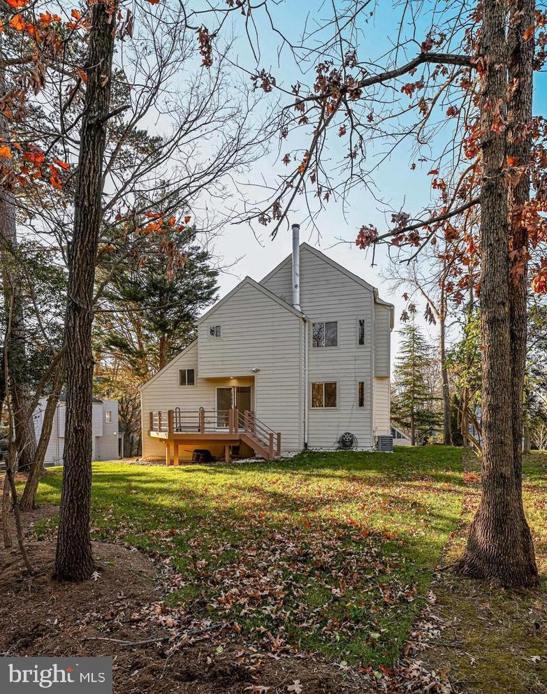 1661 CEDAR HOLLOW WAY
