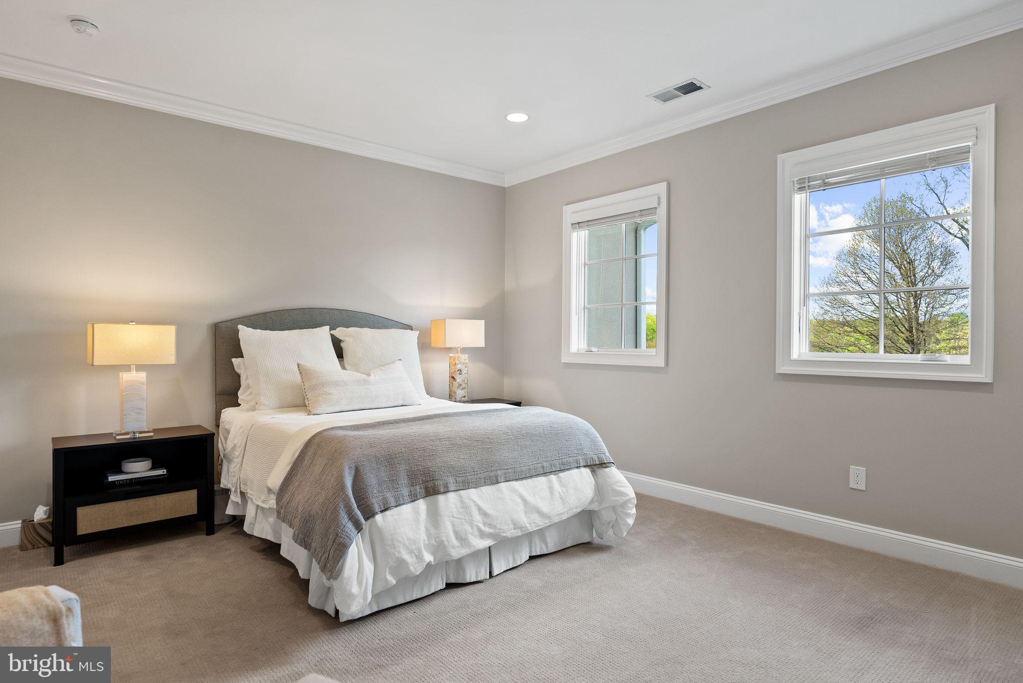 WORTHINGTON GREEN - Residential