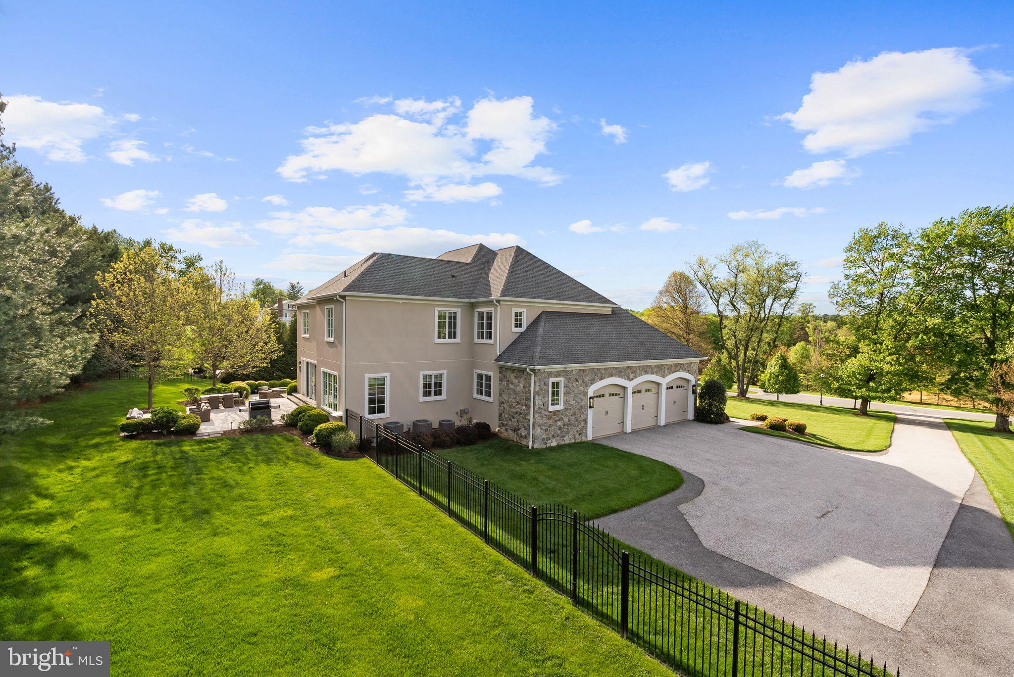 WORTHINGTON GREEN - Residential