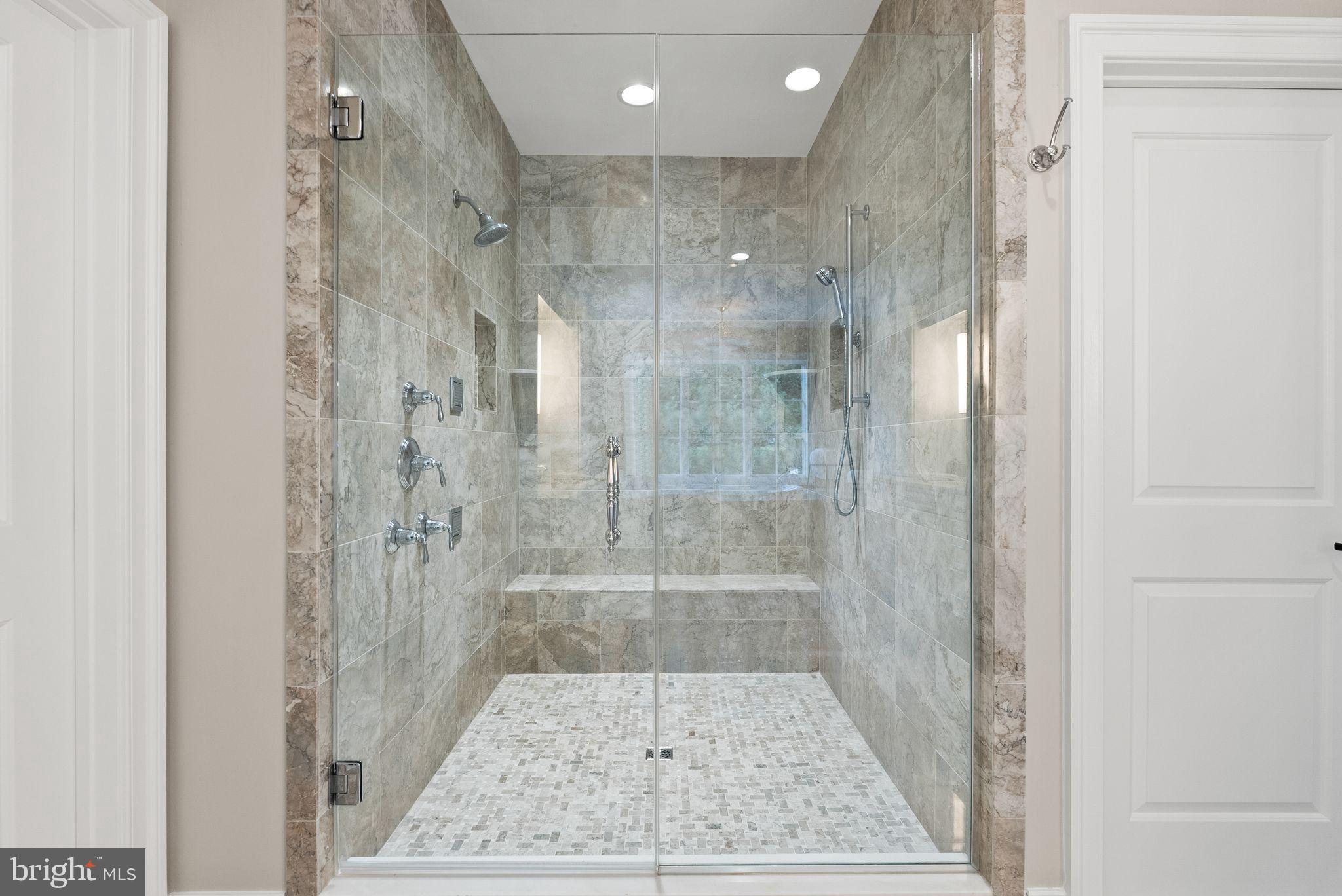 WORTHINGTON GREEN - Residential