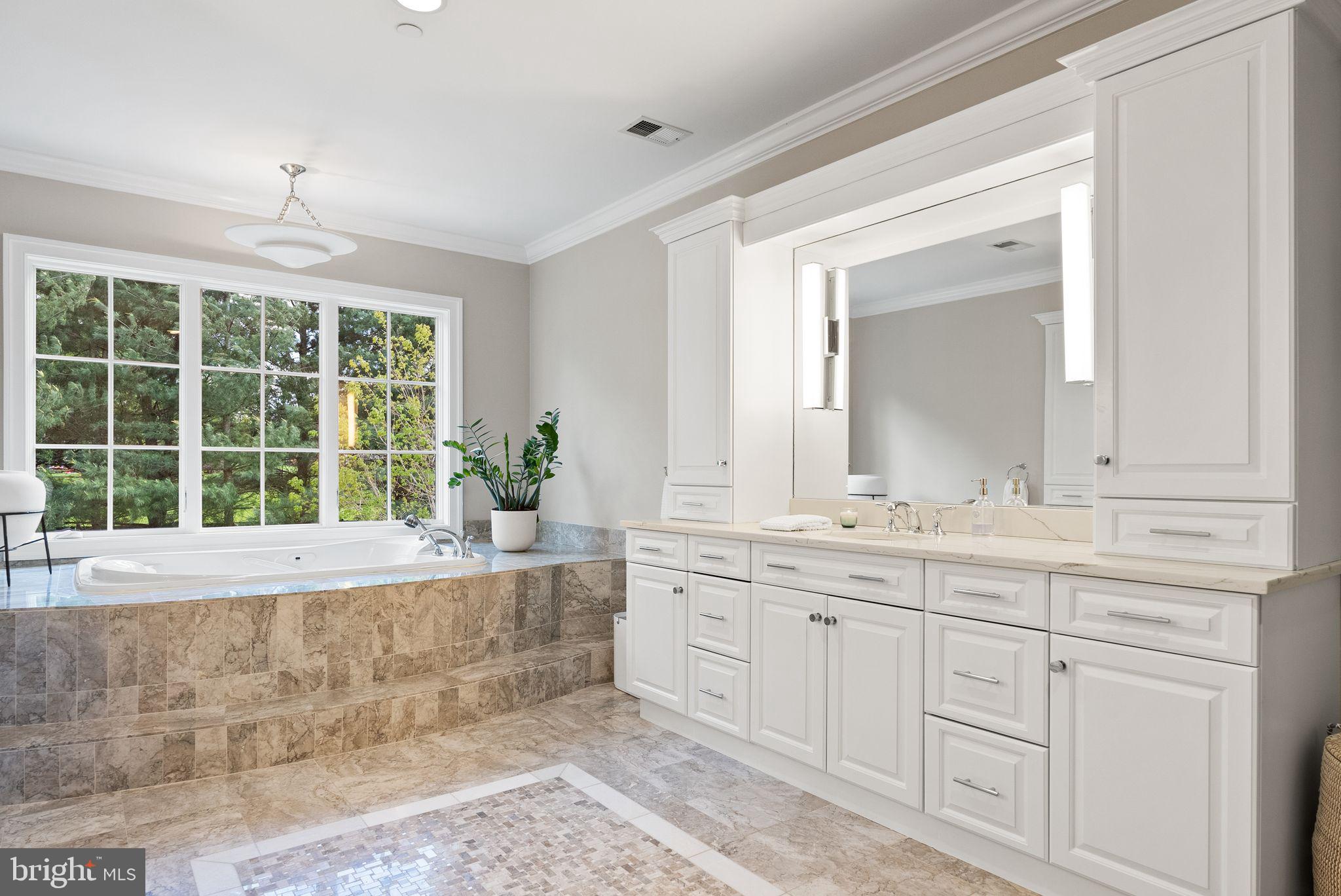 WORTHINGTON GREEN - Residential