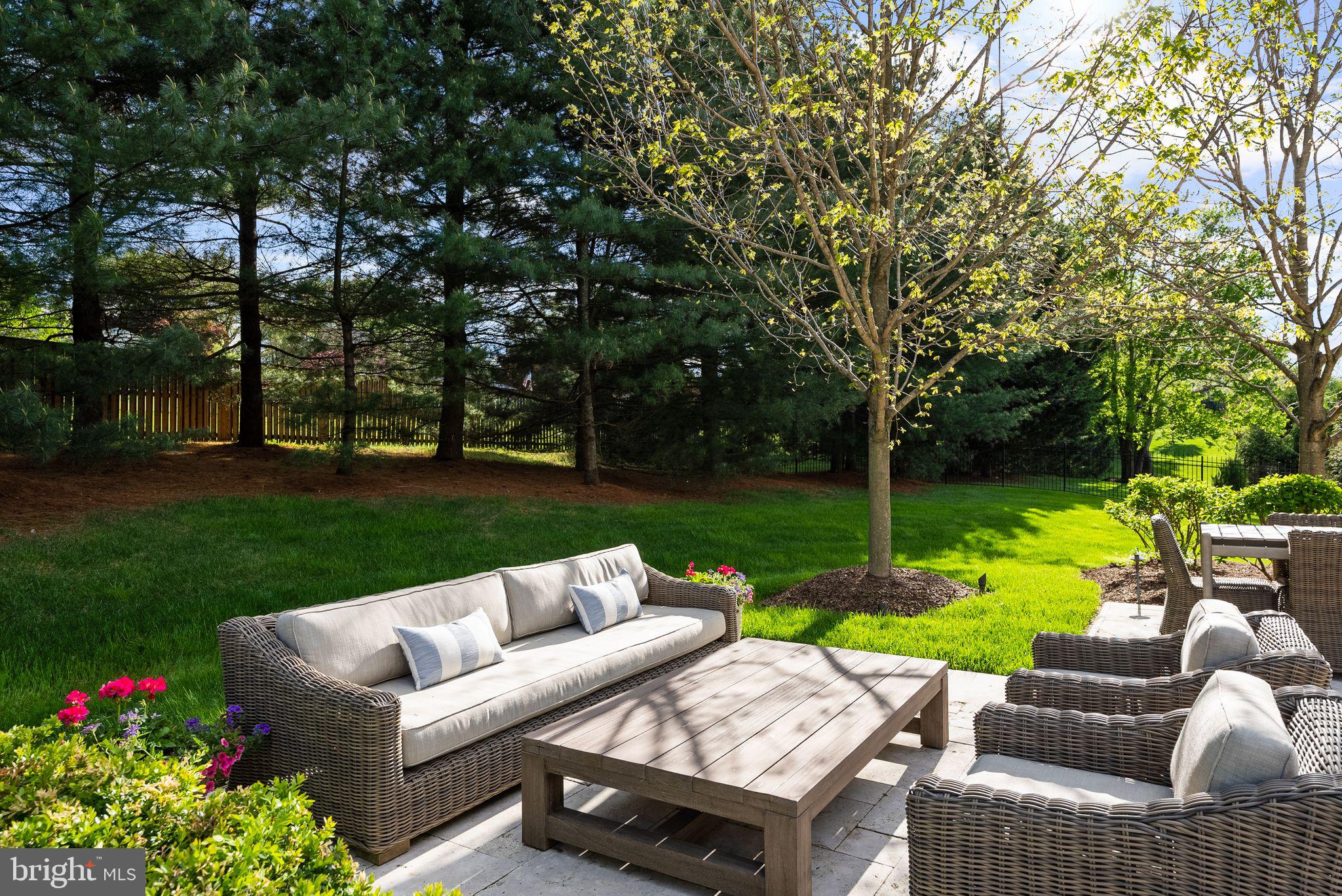 WORTHINGTON GREEN - Residential