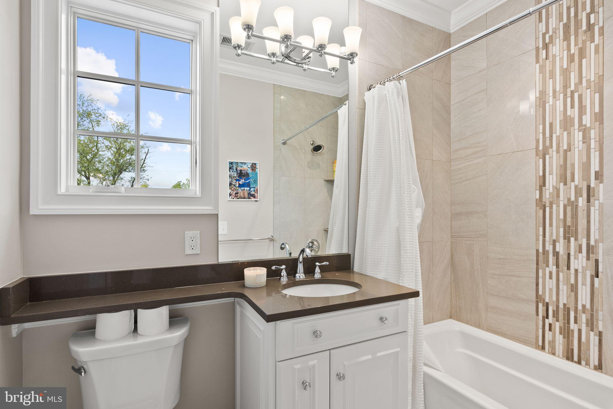WORTHINGTON GREEN - Residential