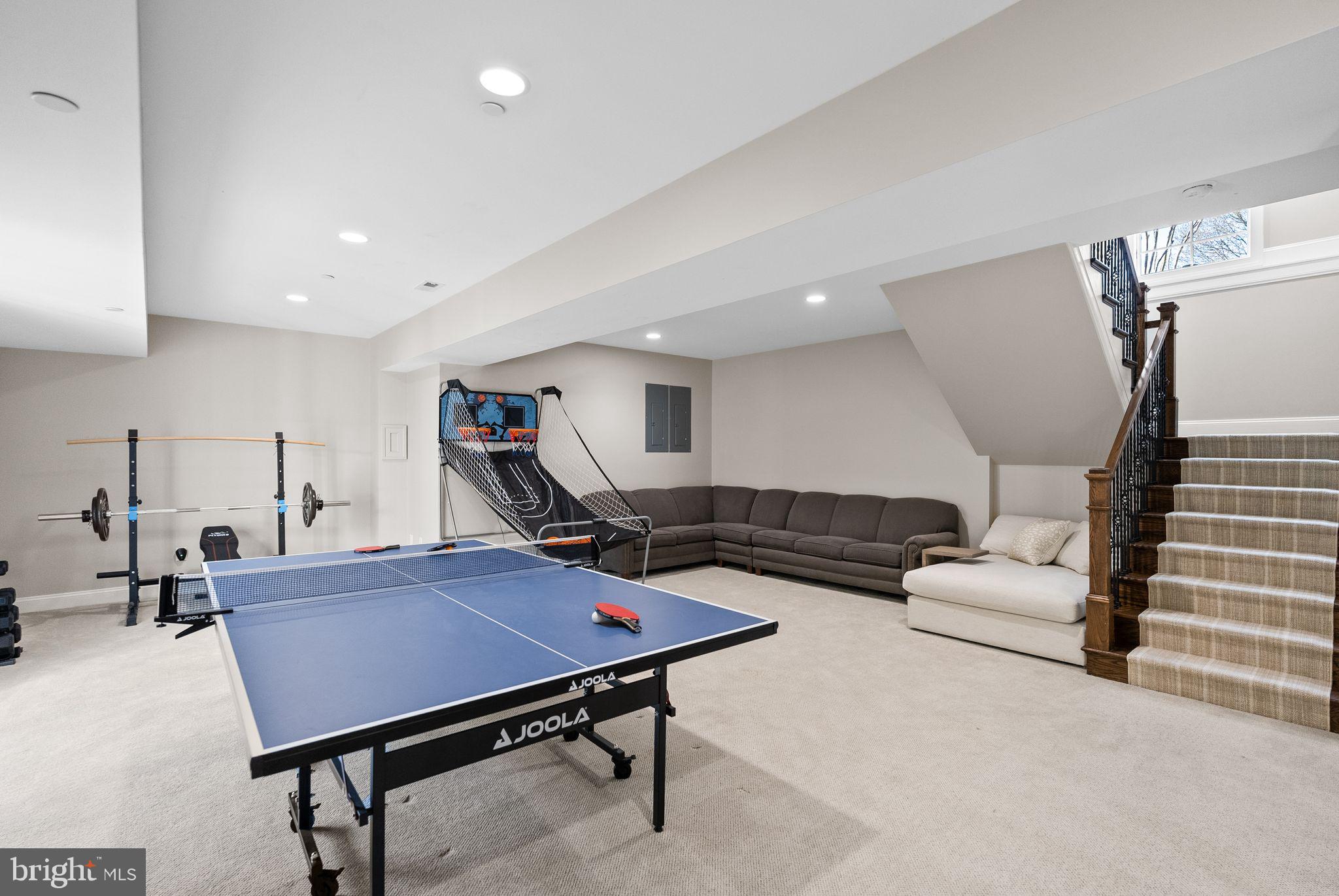 WORTHINGTON GREEN - Residential