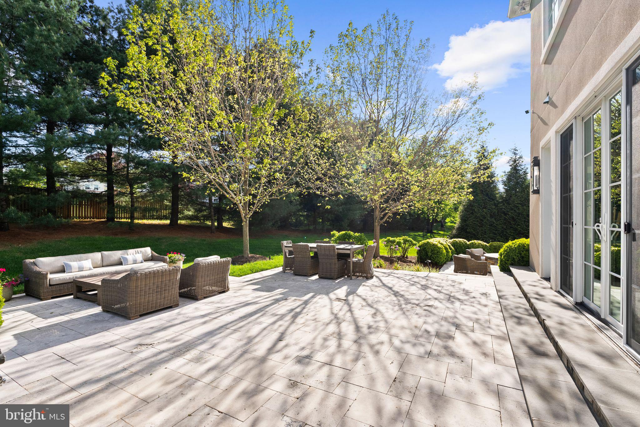 WORTHINGTON GREEN - Residential