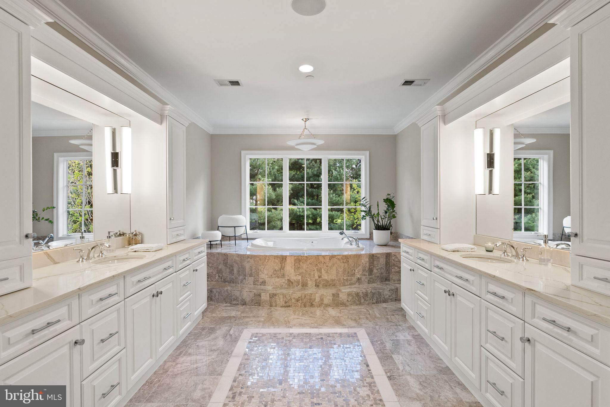 WORTHINGTON GREEN - Residential