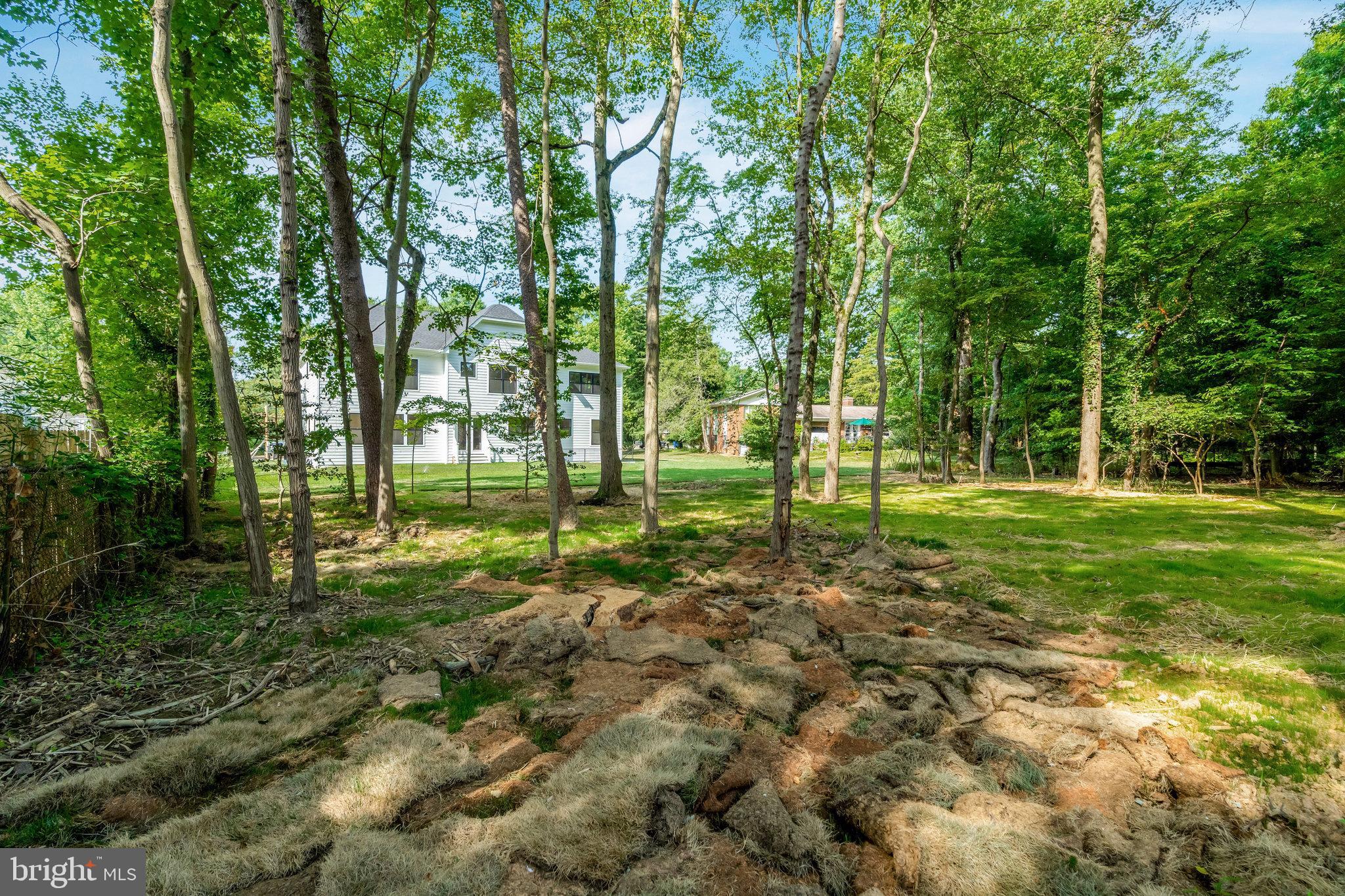 WESTBRIAR COUNTRY CLUB MANOR - Residential