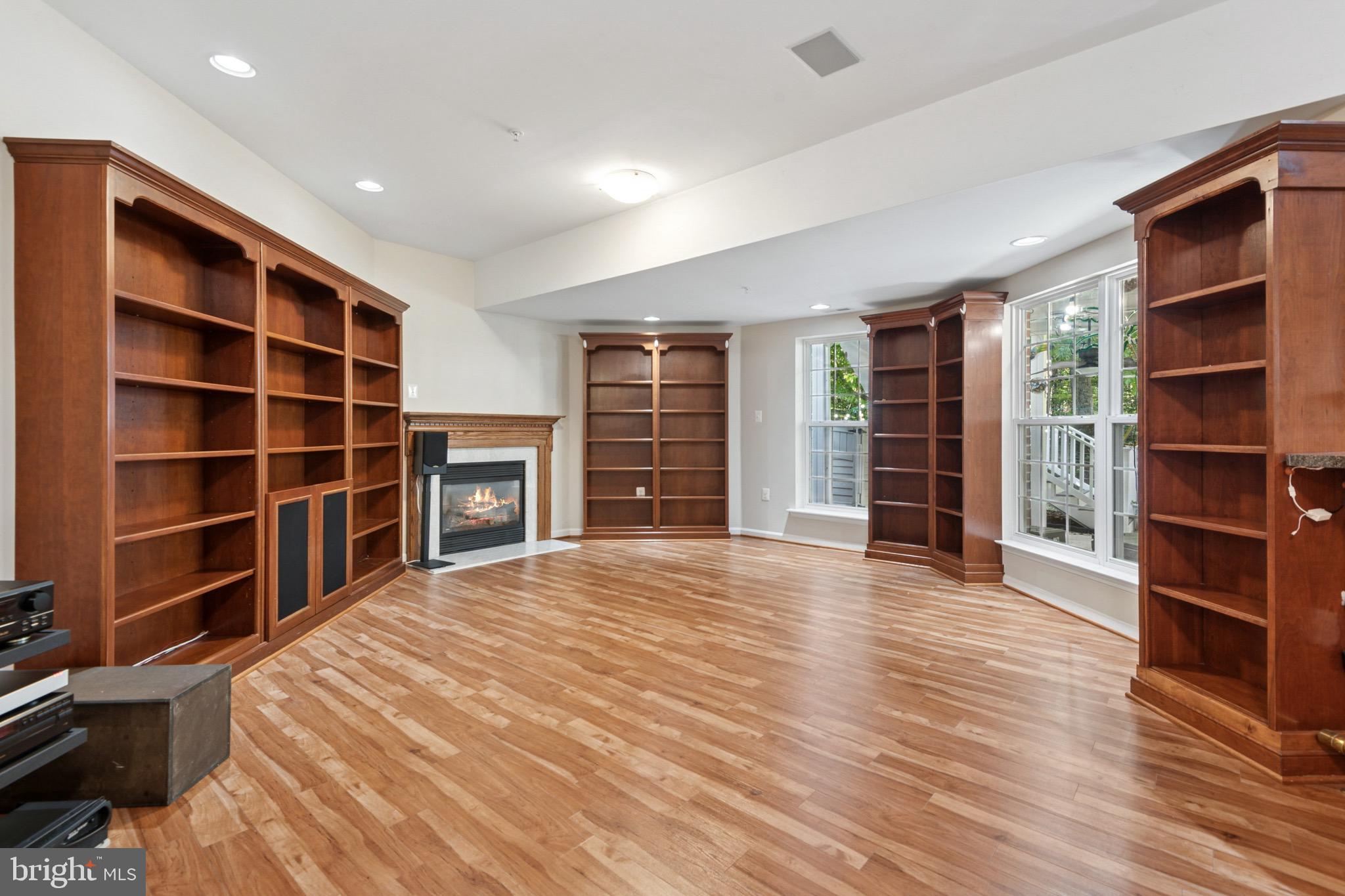 MARLTON - Residential