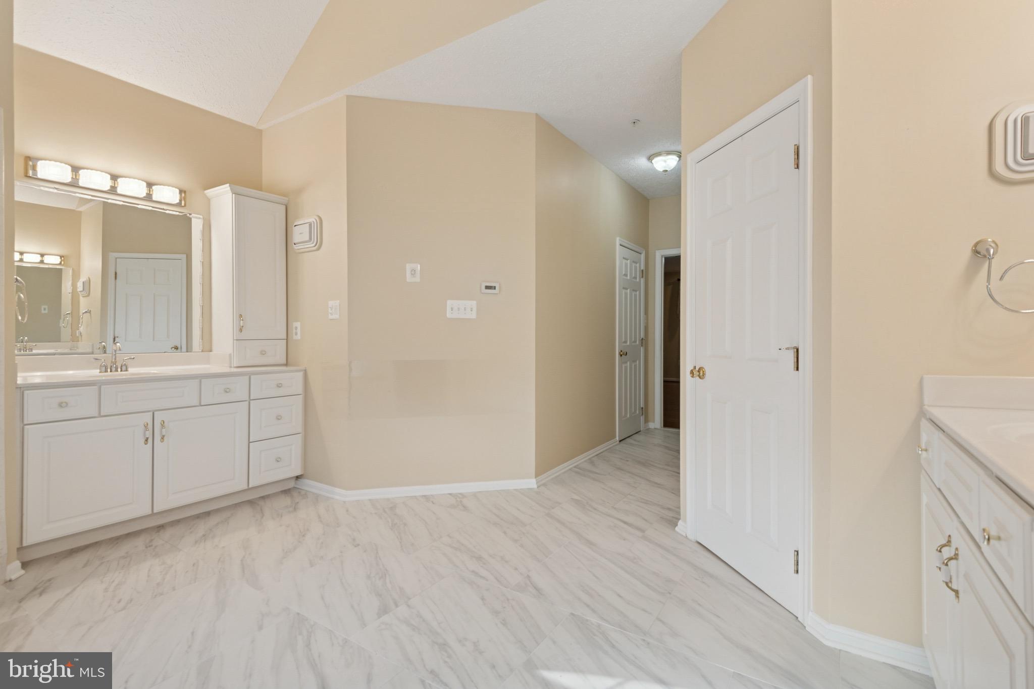 MARLTON - Residential