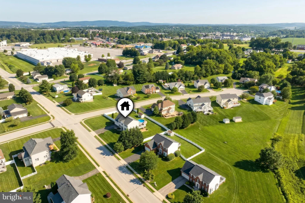 1915 Oak Hills Drive, Hanover, PA 17331