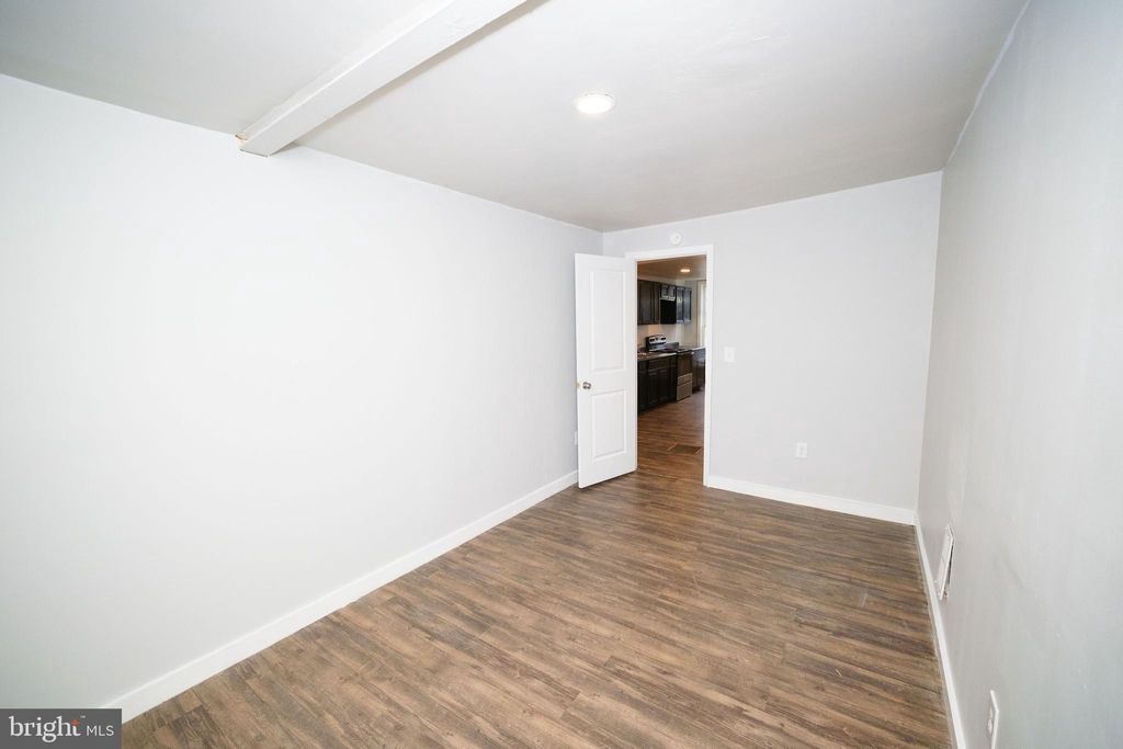 Photo of 566 W Philadelphia Street, YORK, PA 17401 (MLS # PAYK2096600)