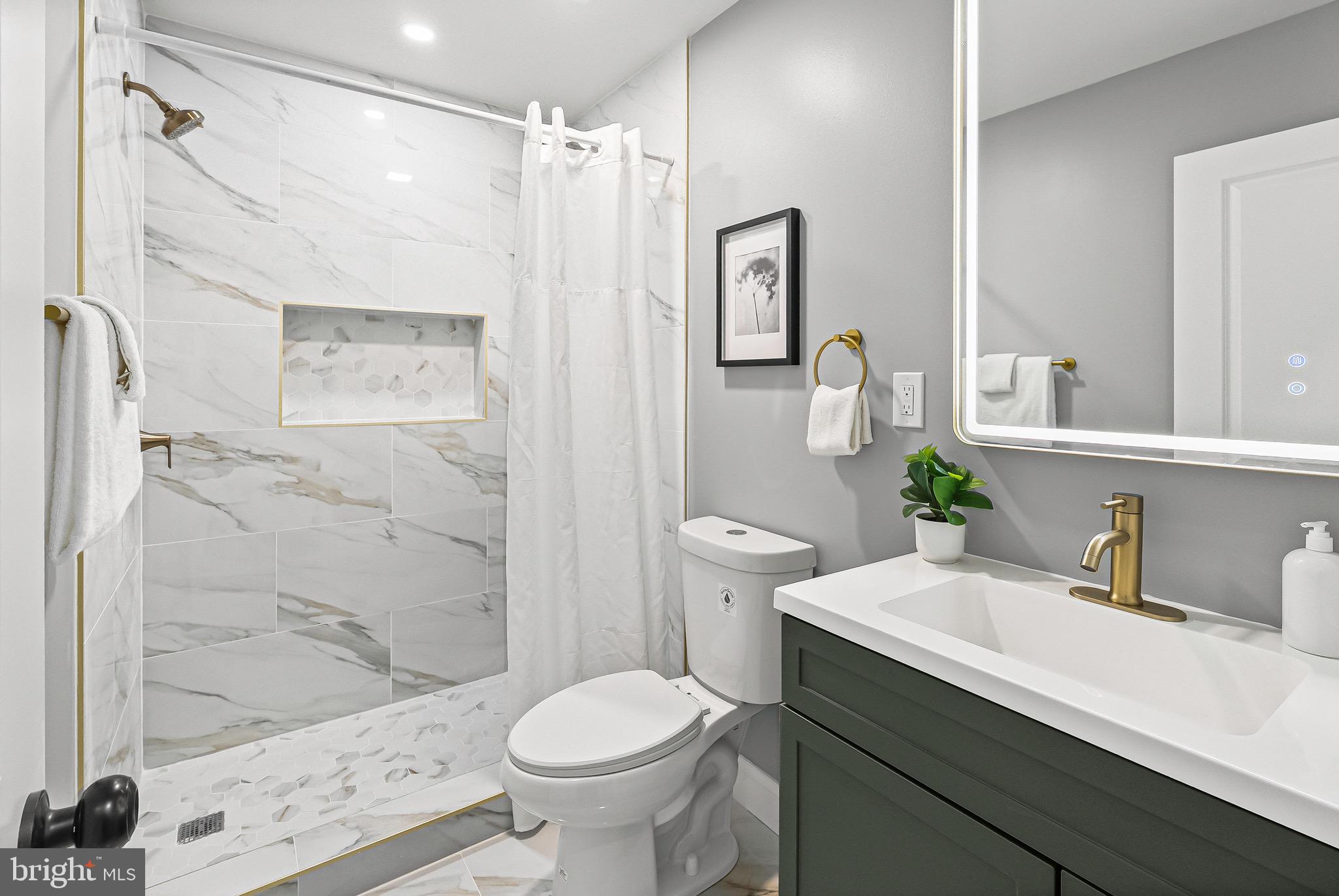 BROADWAY EAST - Residential