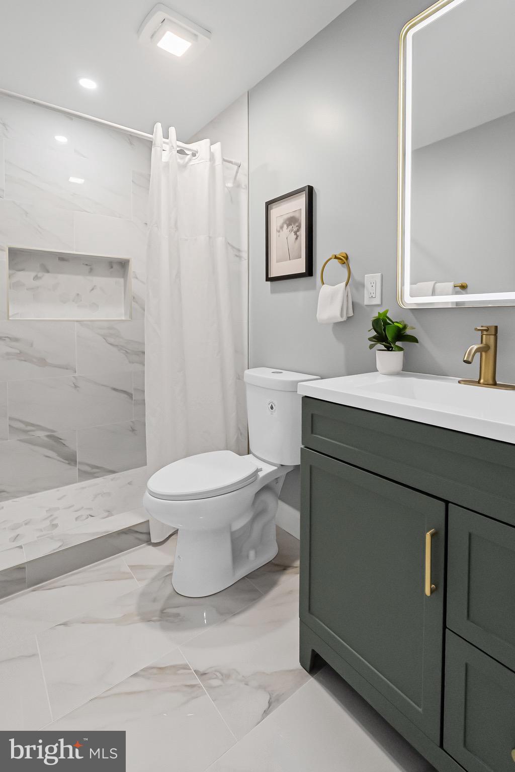 BROADWAY EAST - Residential