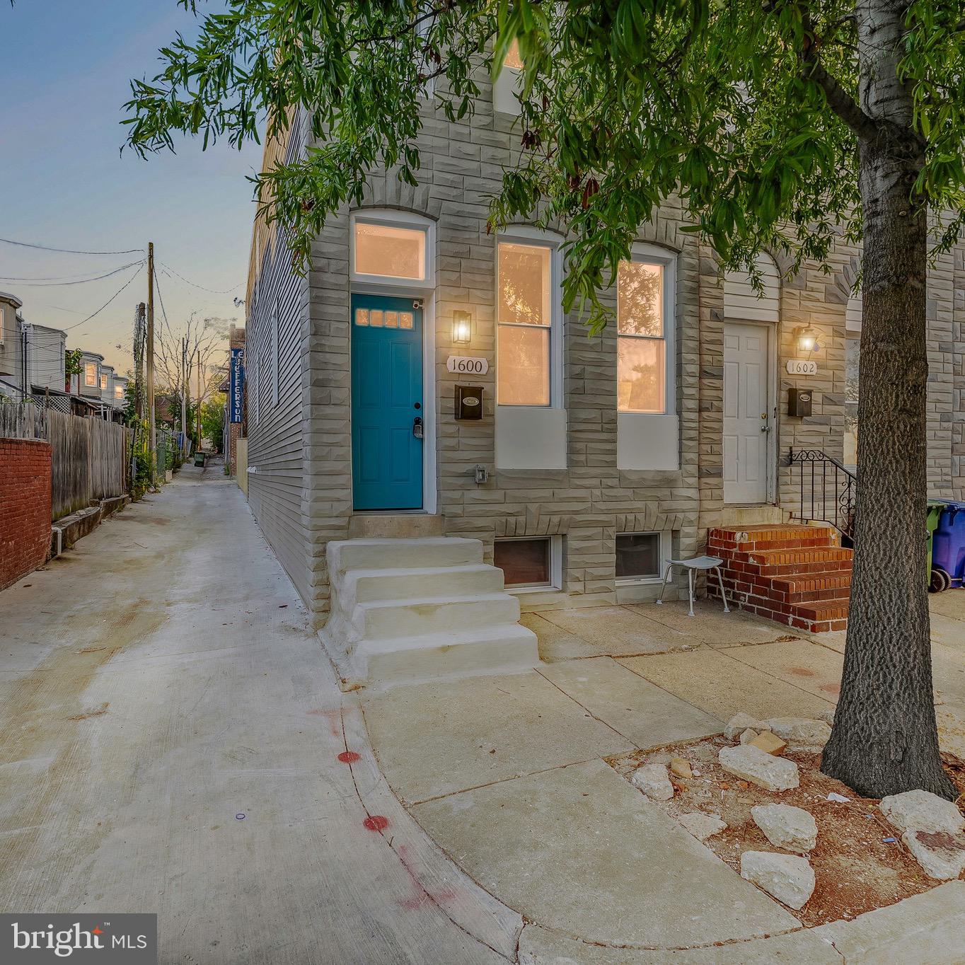 BROADWAY EAST - Residential