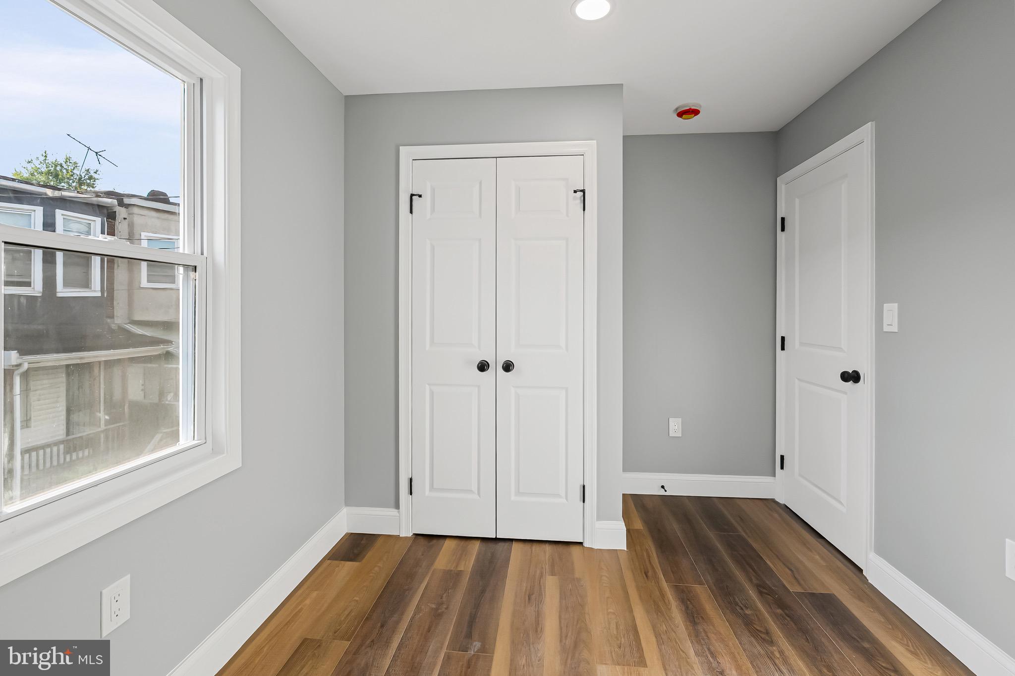 BROADWAY EAST - Residential