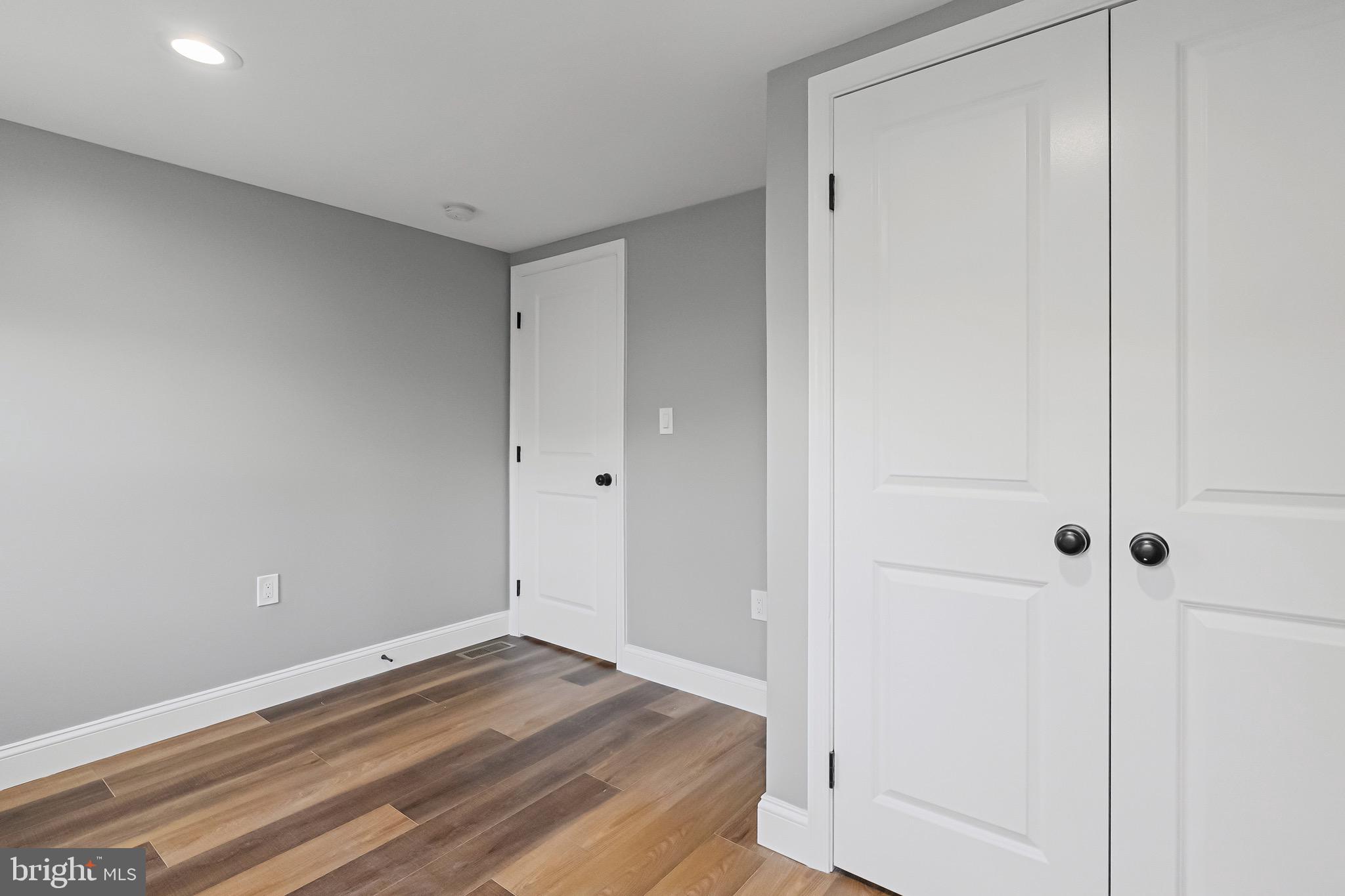 BROADWAY EAST - Residential