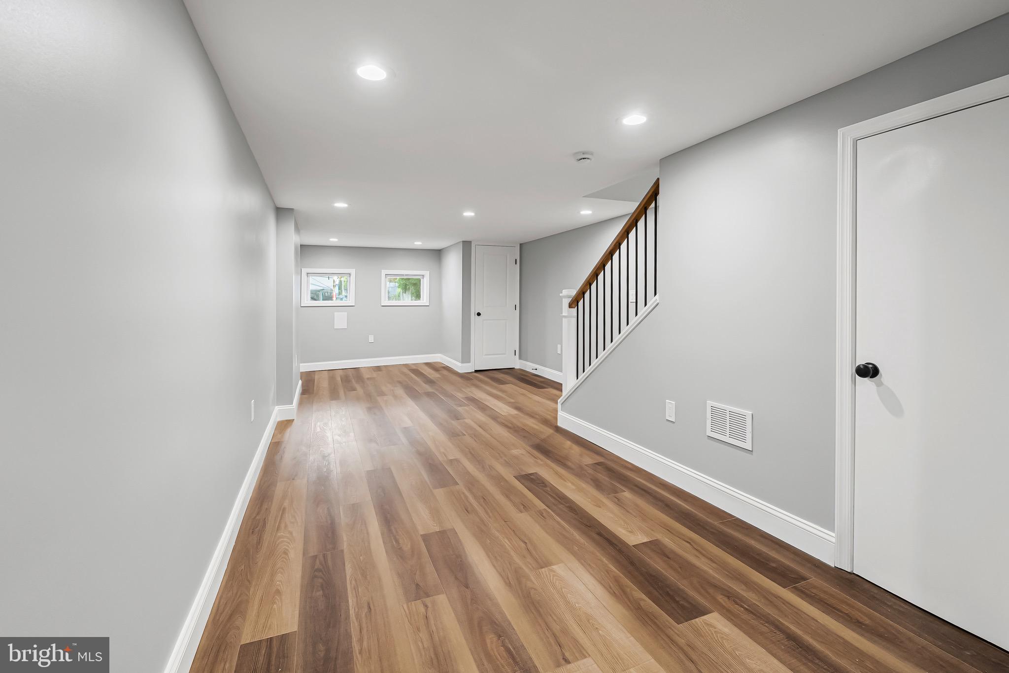 BROADWAY EAST - Residential