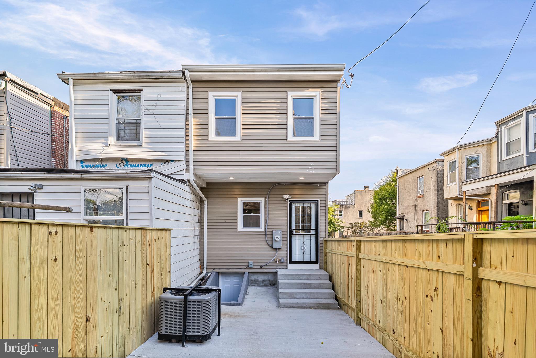 BROADWAY EAST - Residential