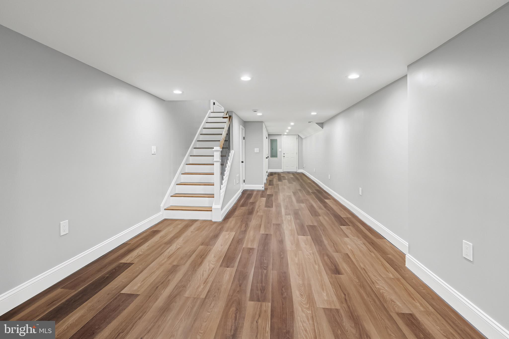 BROADWAY EAST - Residential