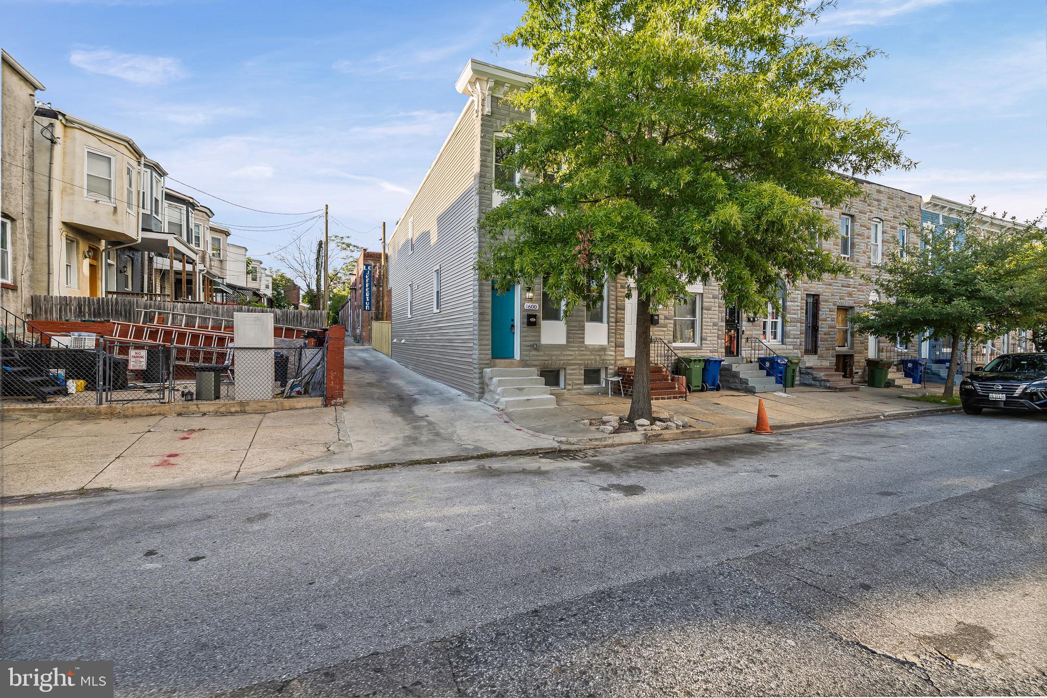 BROADWAY EAST - Residential