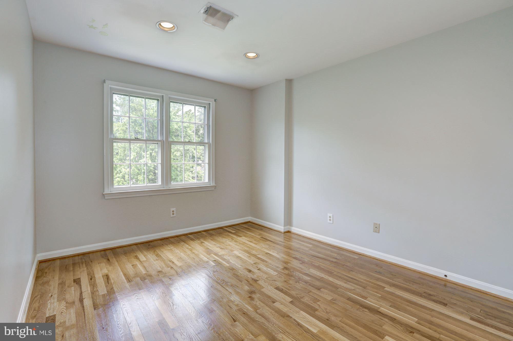 BEDFORDSHIRE - Residential