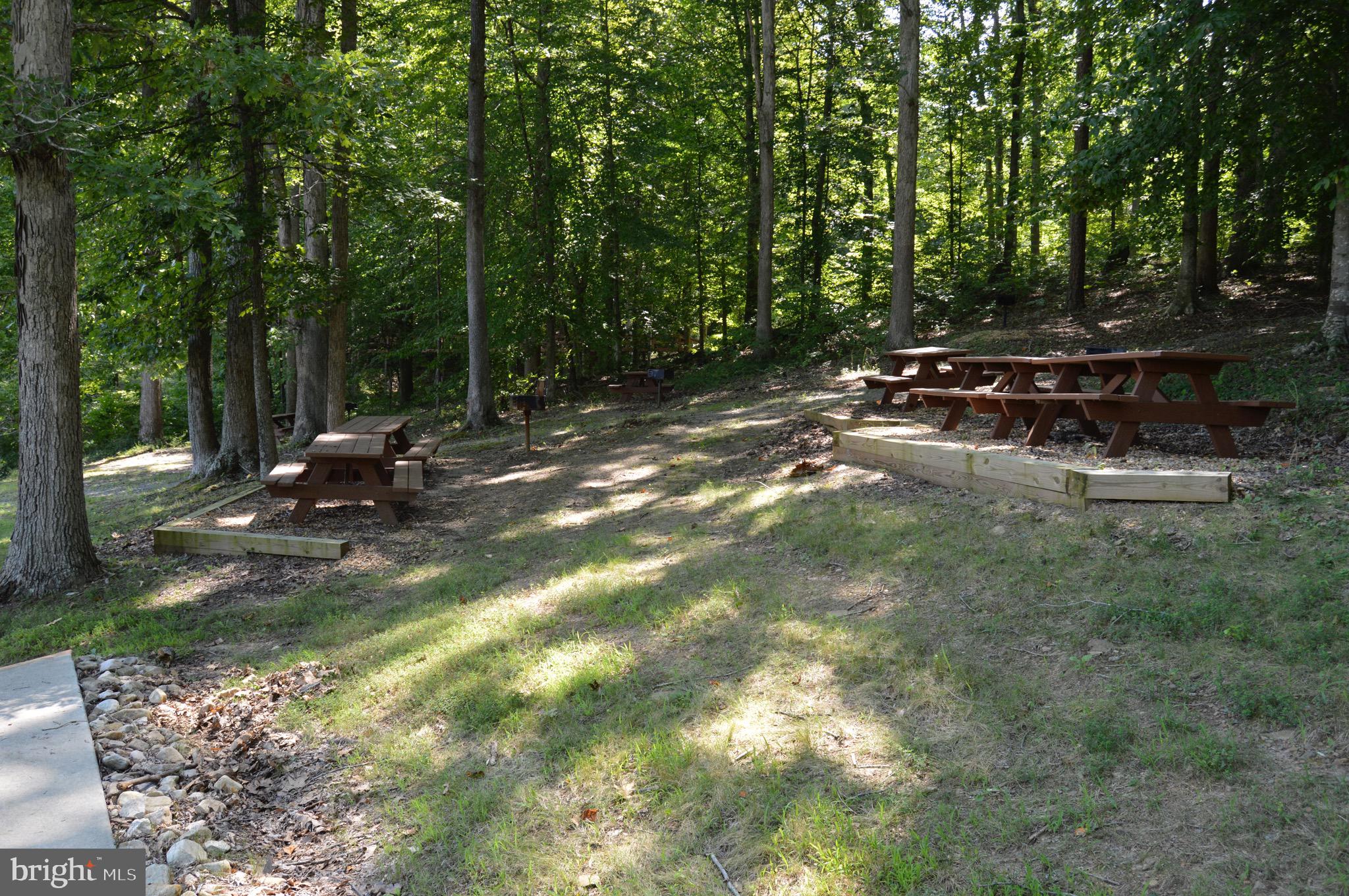 FRESHWATER ESTATES - Land