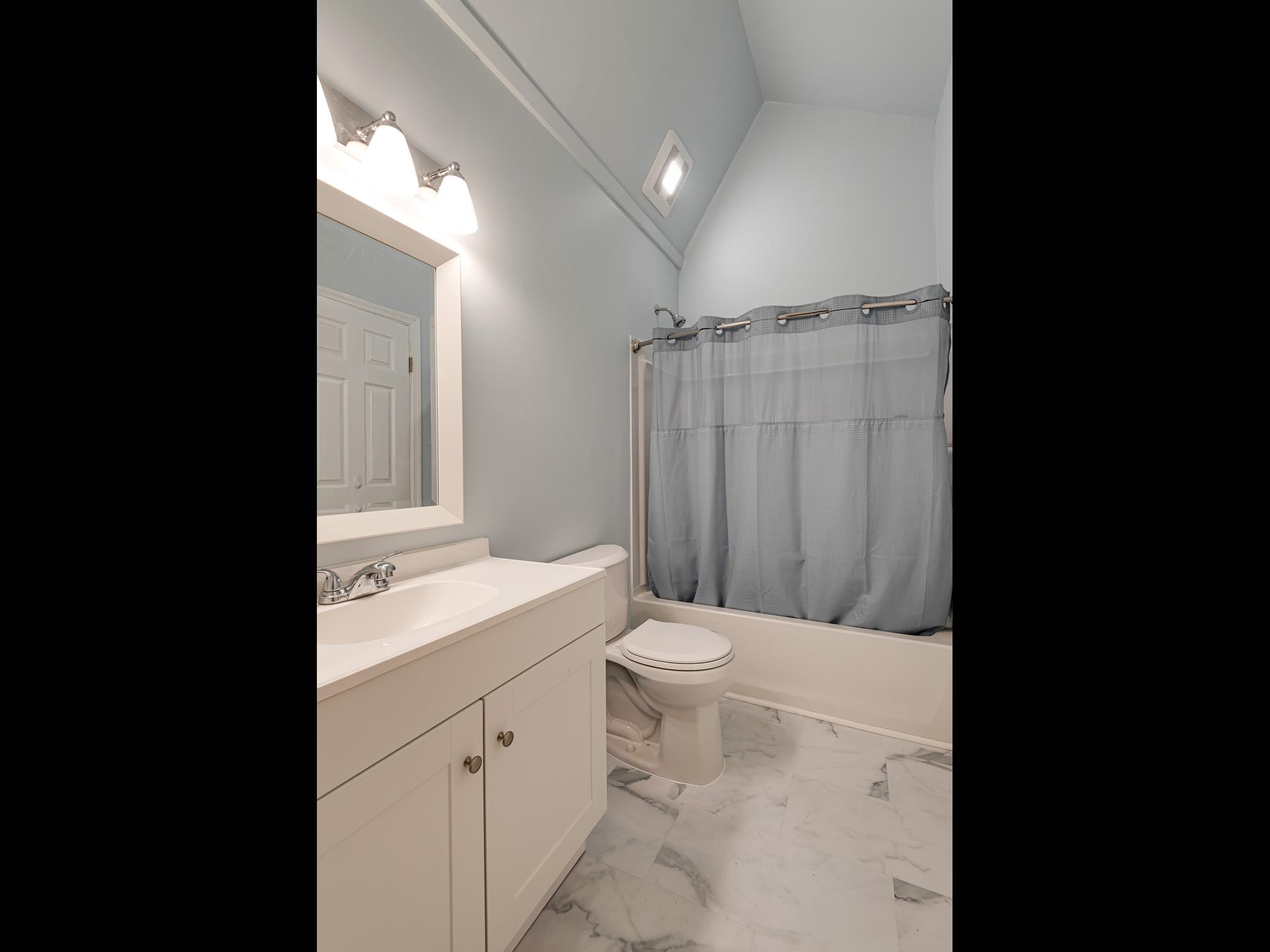 COVERED BRIDGE CRO - Residential