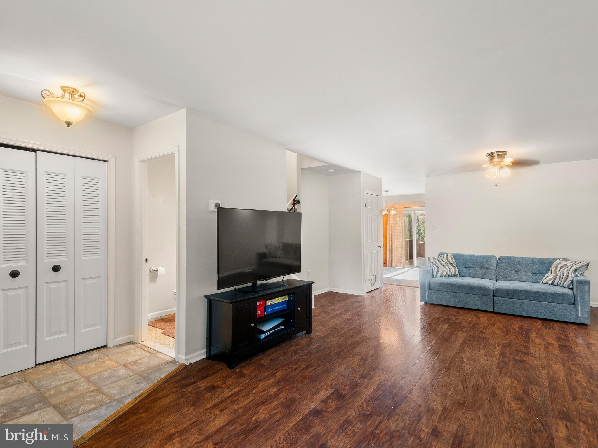 COVERED BRIDGE CRO - Residential