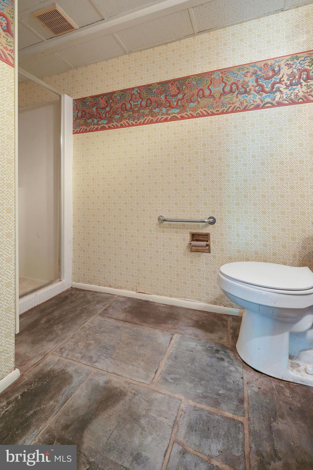 MEADOWGLEN - Residential Lease