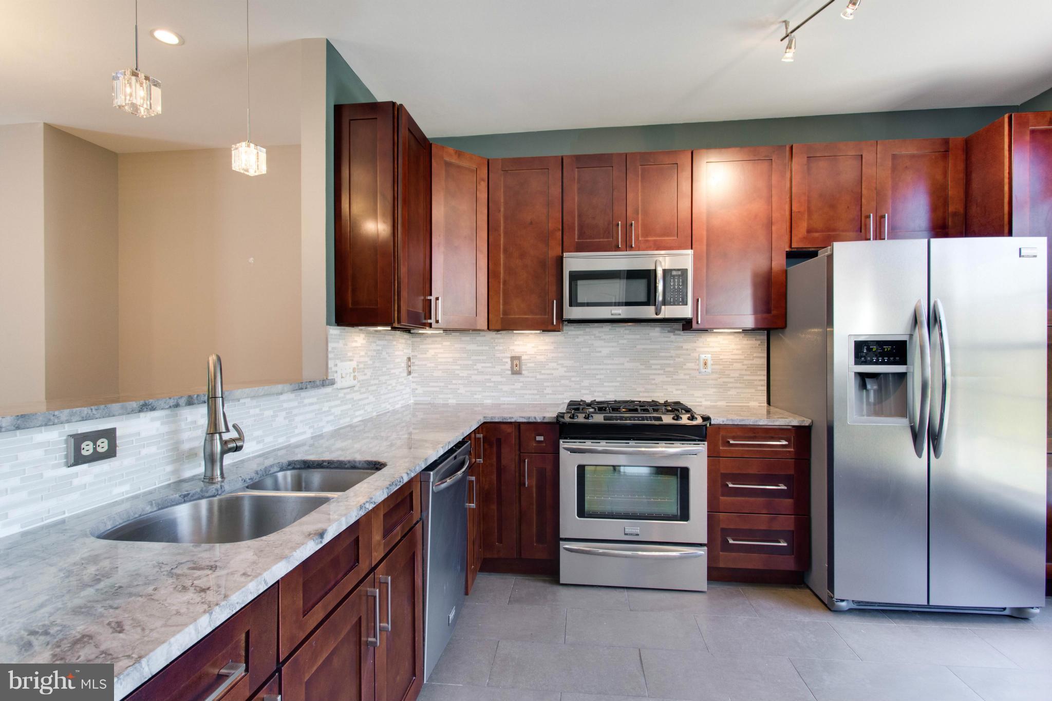 RESTON - Residential Lease