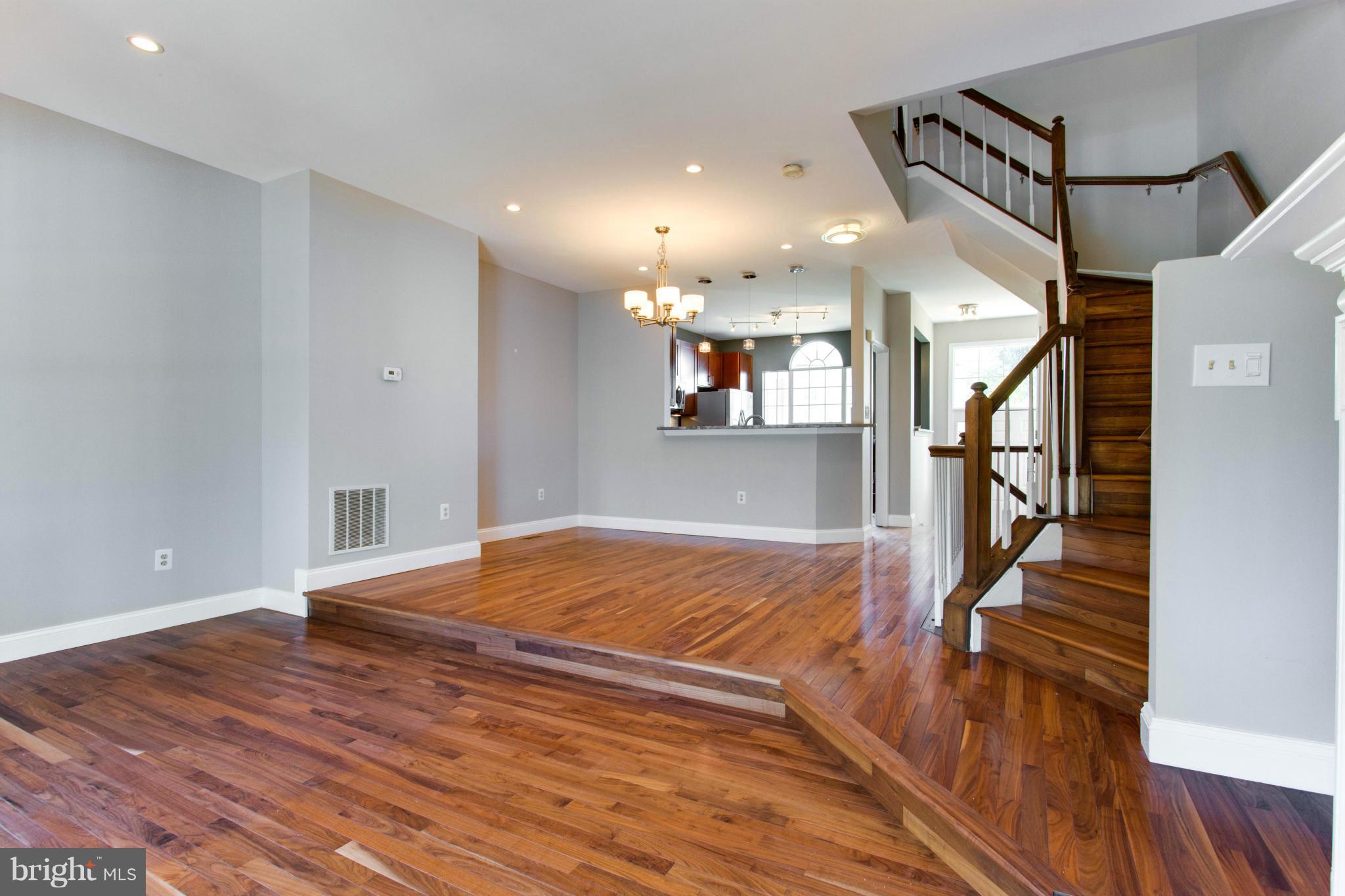 RESTON - Residential Lease