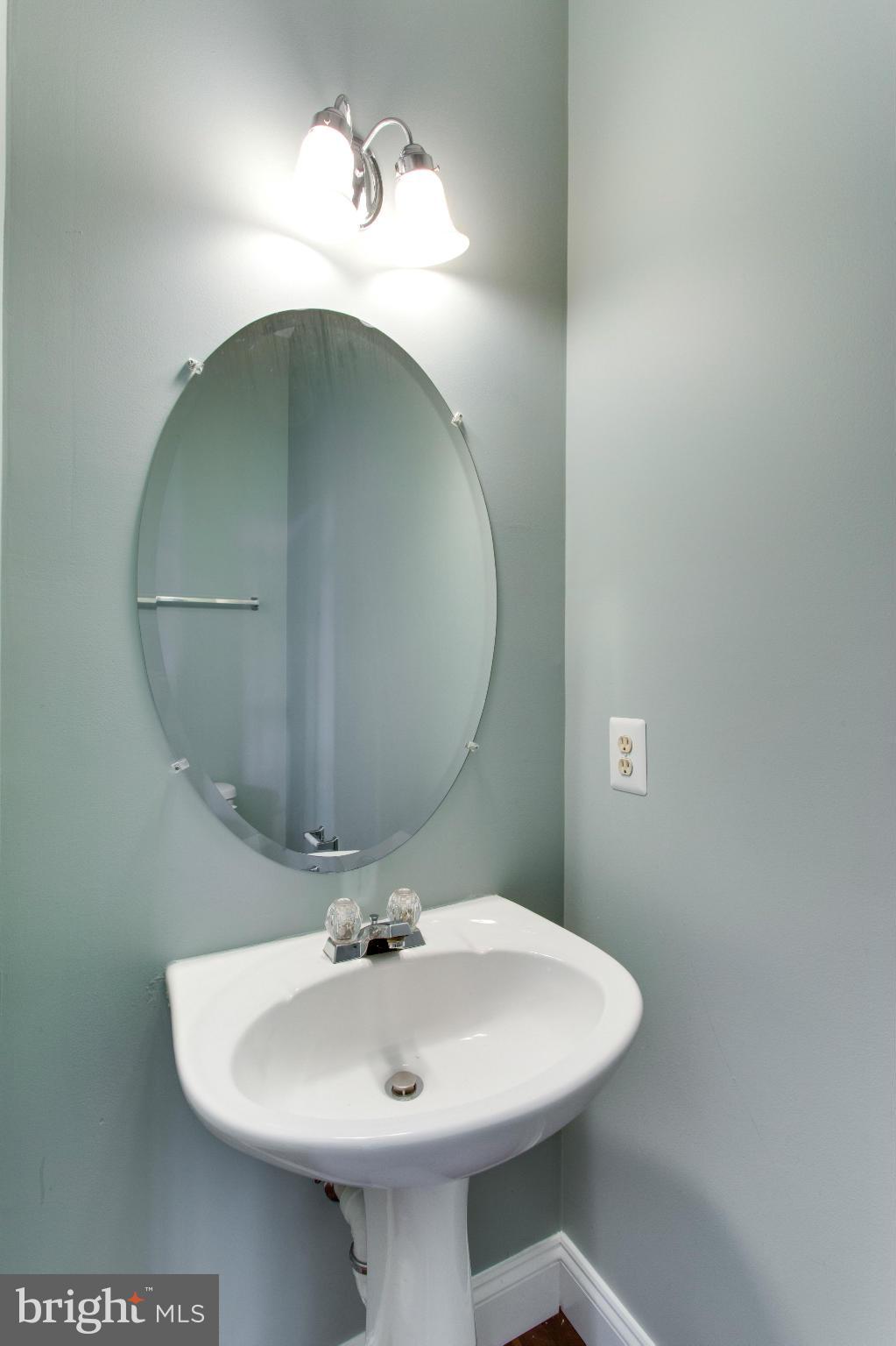 RESTON - Residential Lease