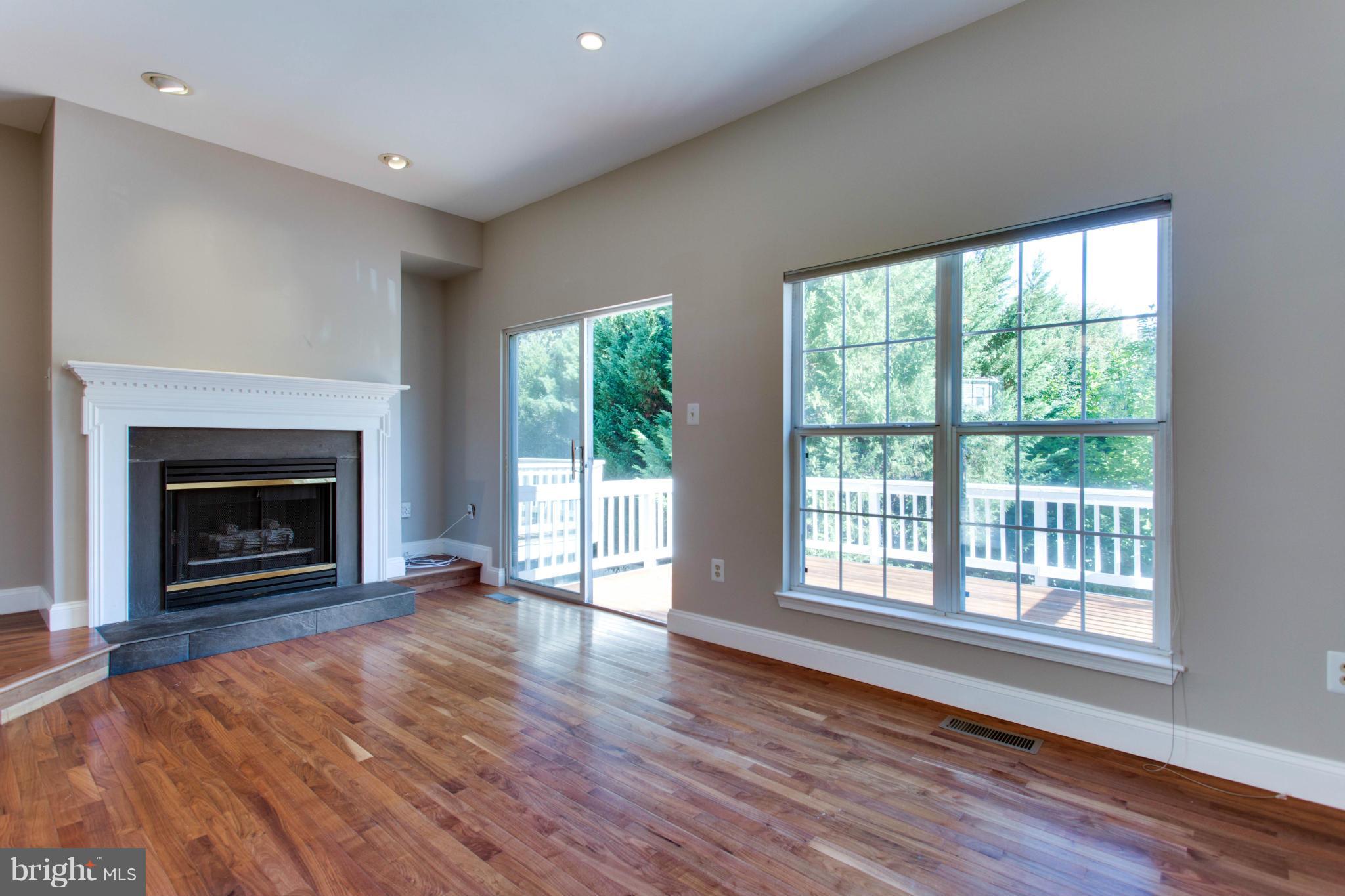 RESTON - Residential Lease