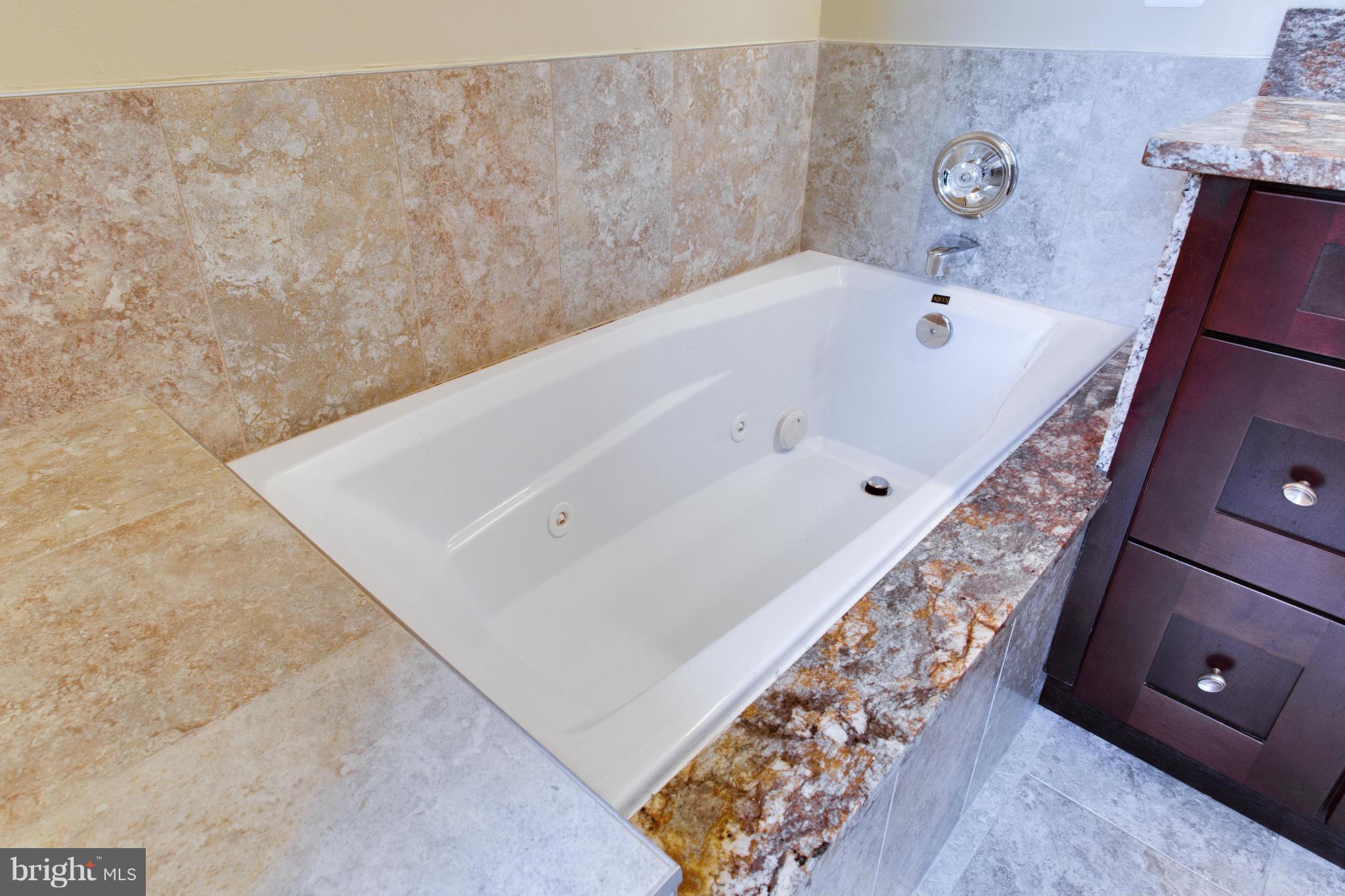 RESTON - Residential Lease