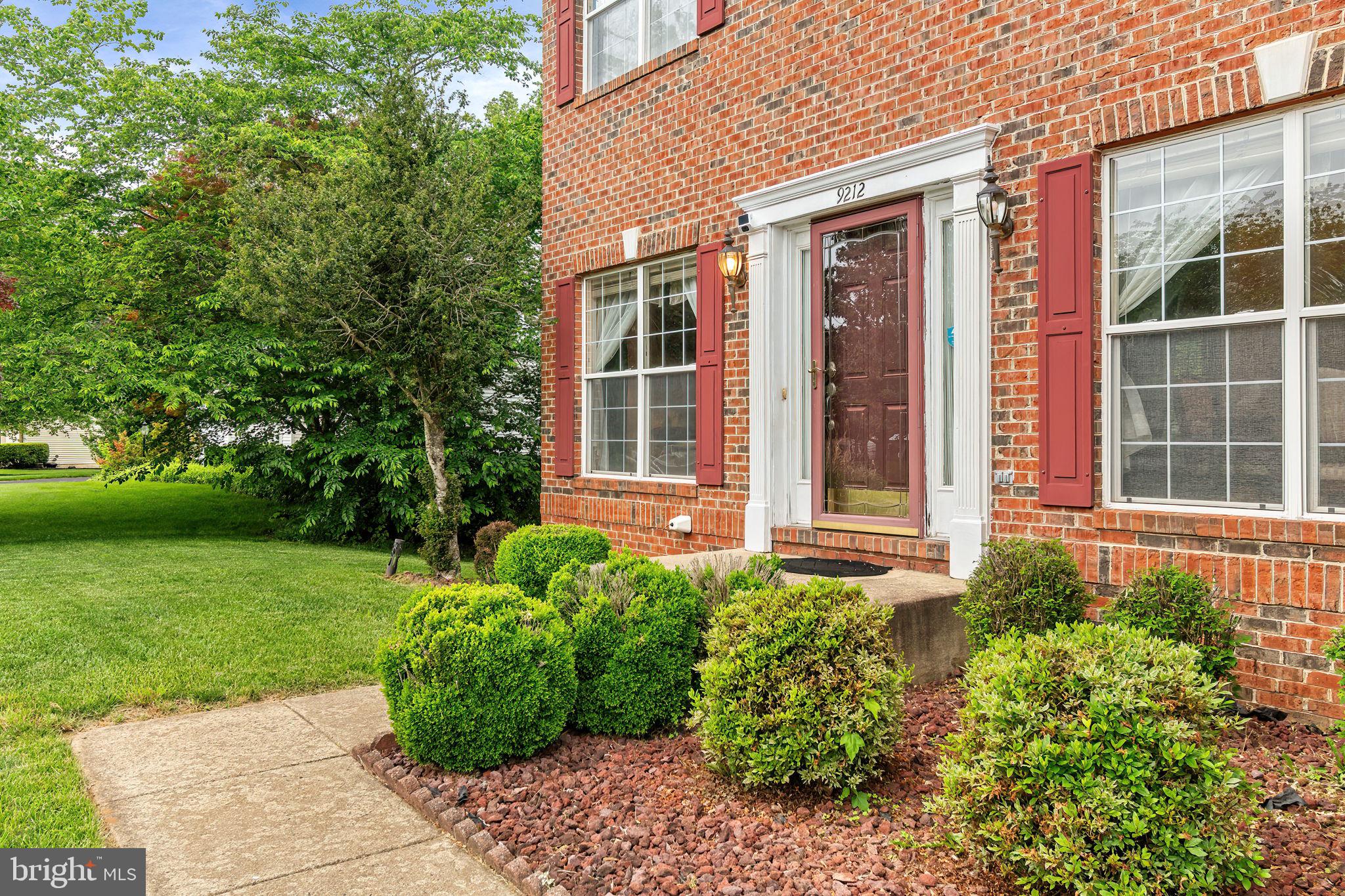 BLOOMS CROSSING - Residential Lease