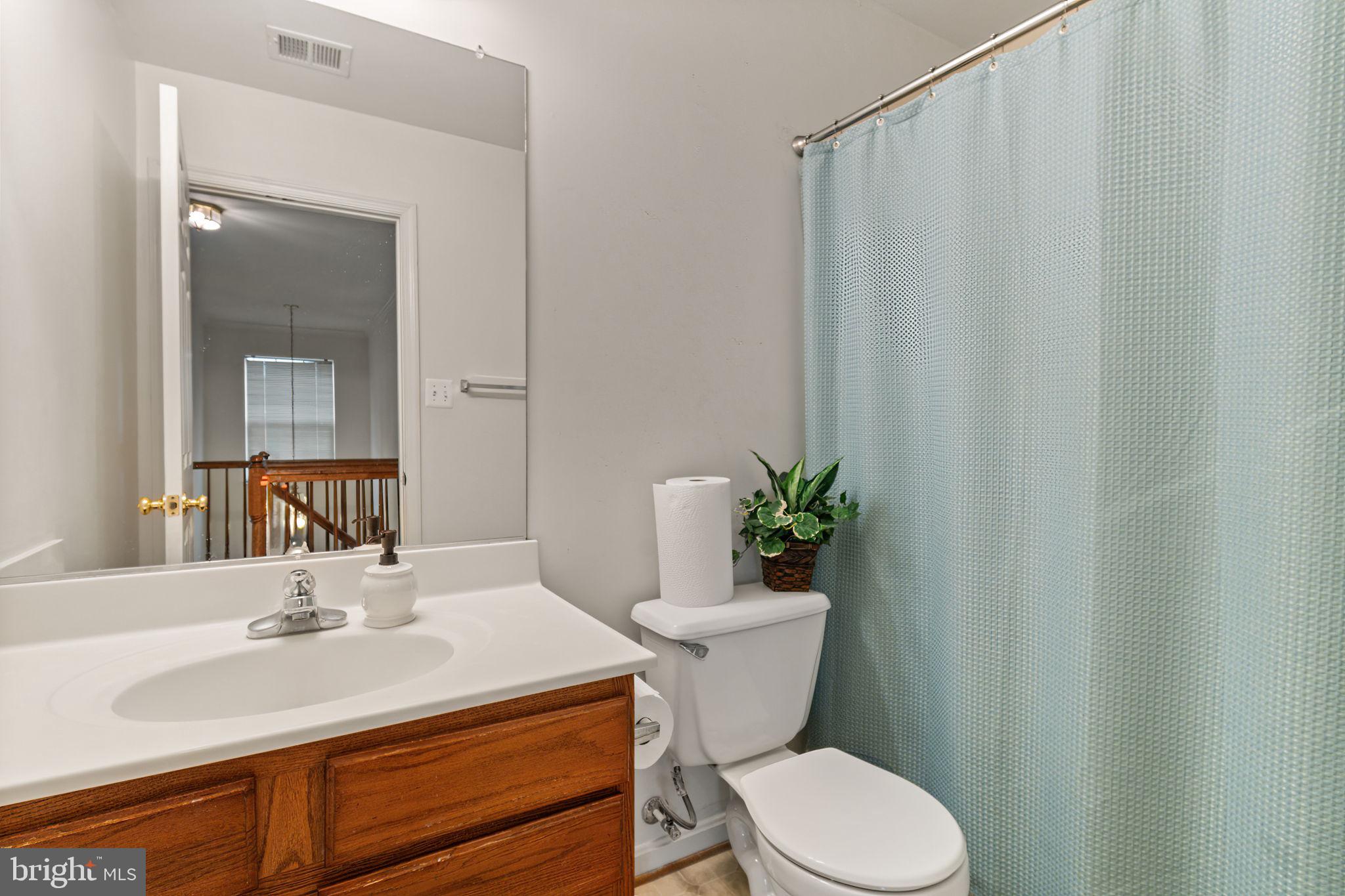 BLOOMS CROSSING - Residential Lease