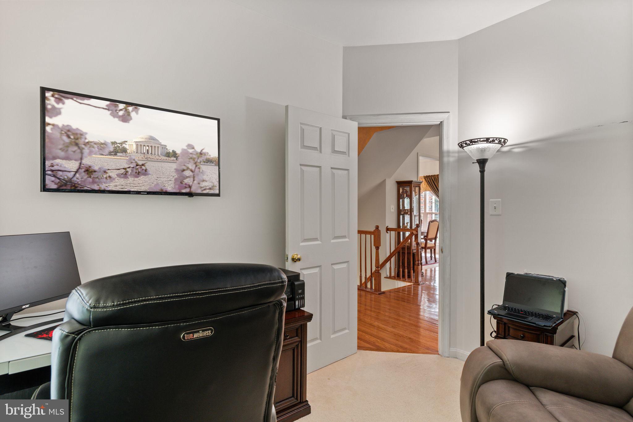 BLOOMS CROSSING - Residential Lease