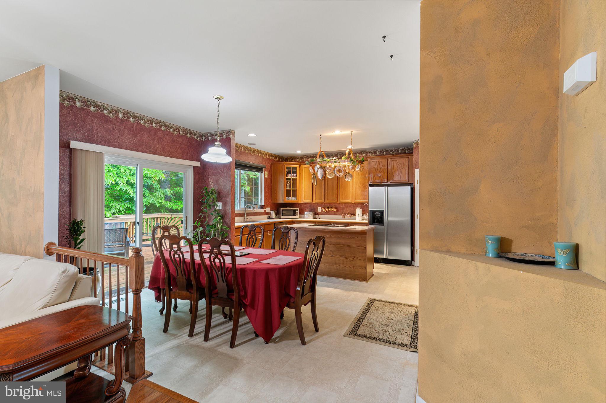 BLOOMS CROSSING - Residential Lease