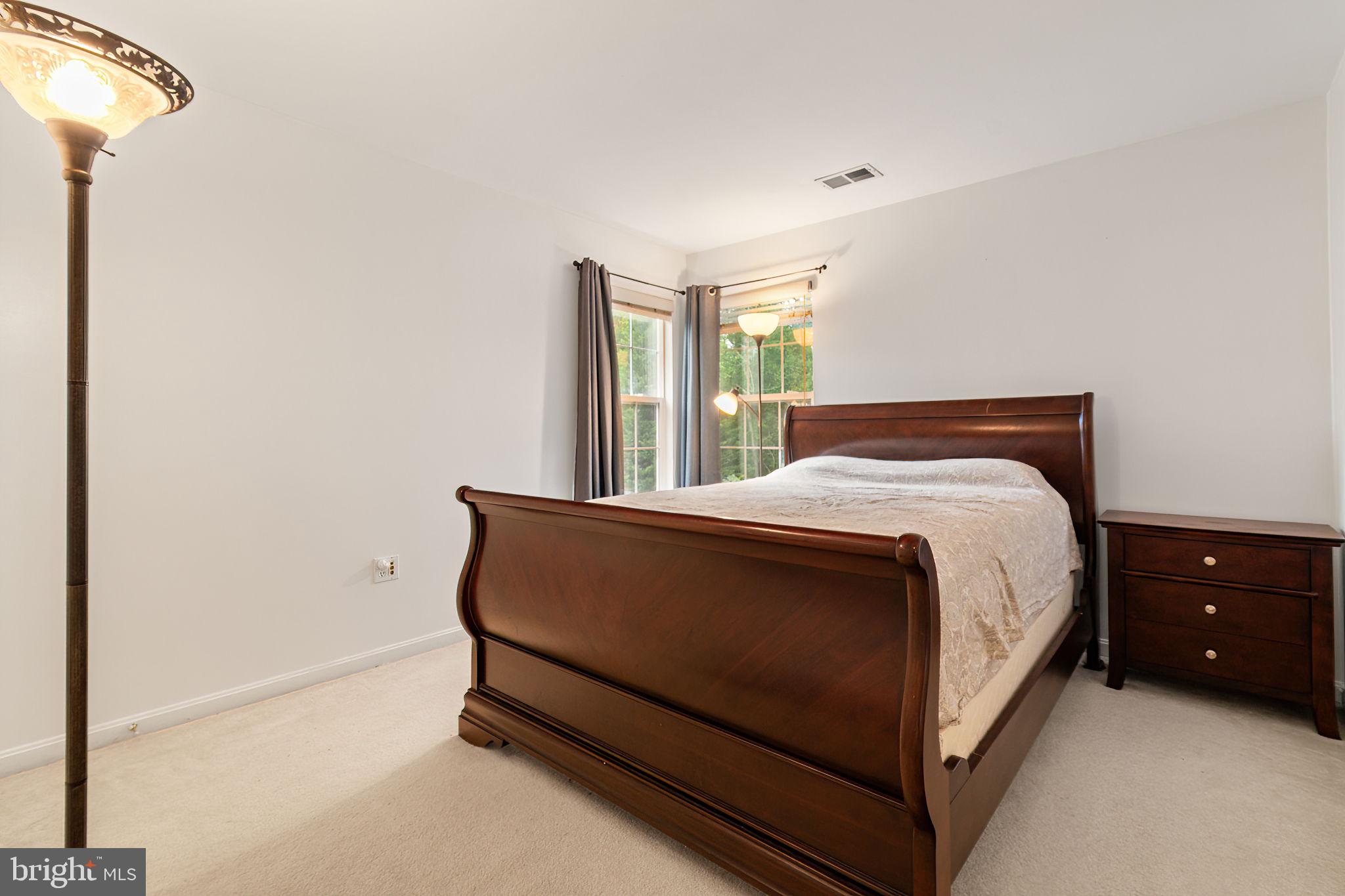 BLOOMS CROSSING - Residential Lease