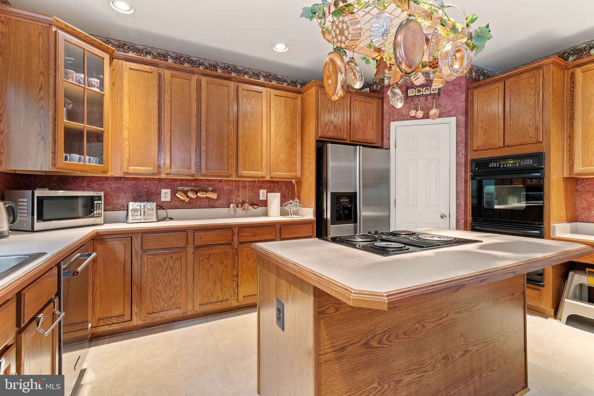 BLOOMS CROSSING - Residential Lease