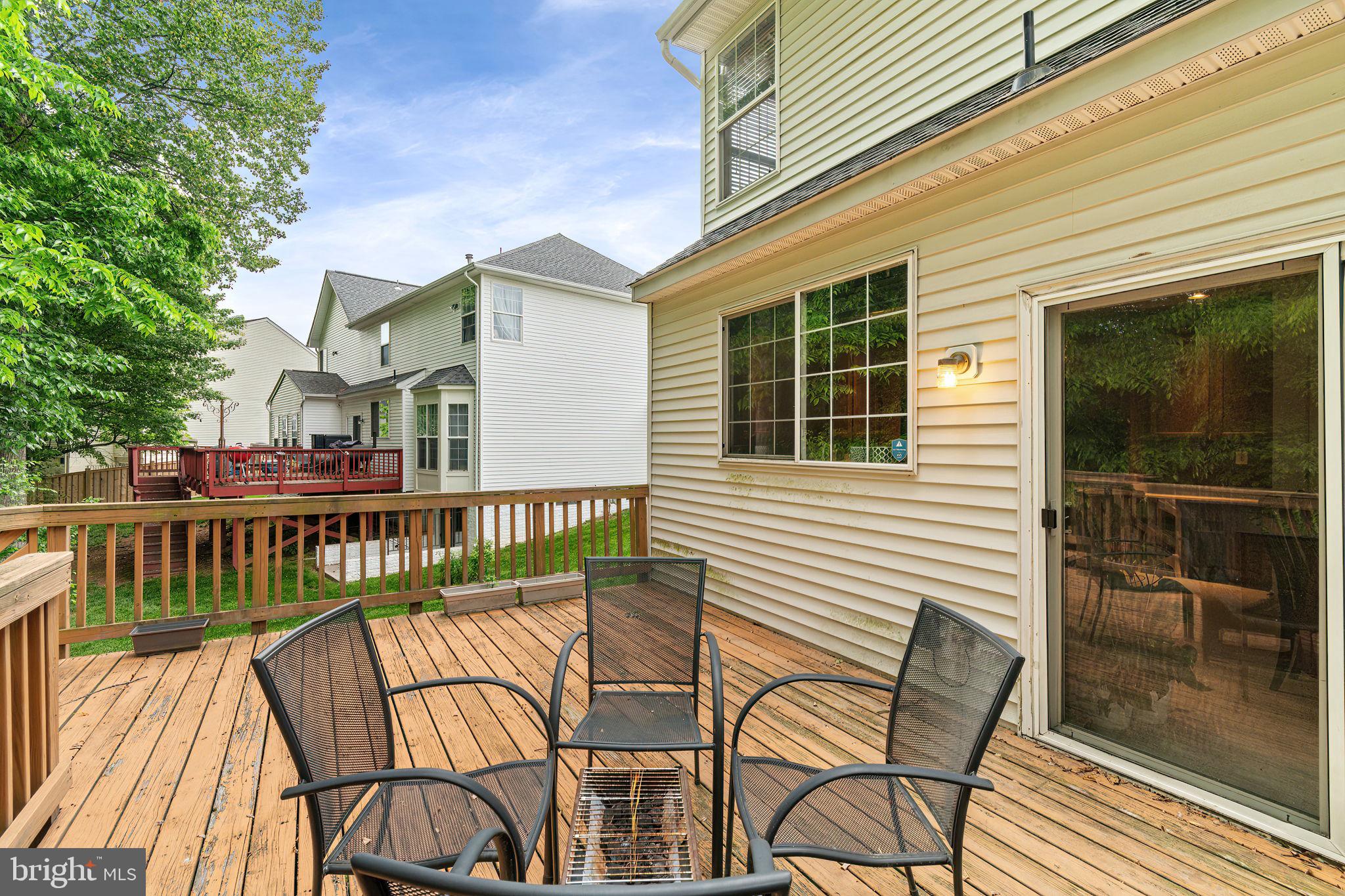 BLOOMS CROSSING - Residential Lease