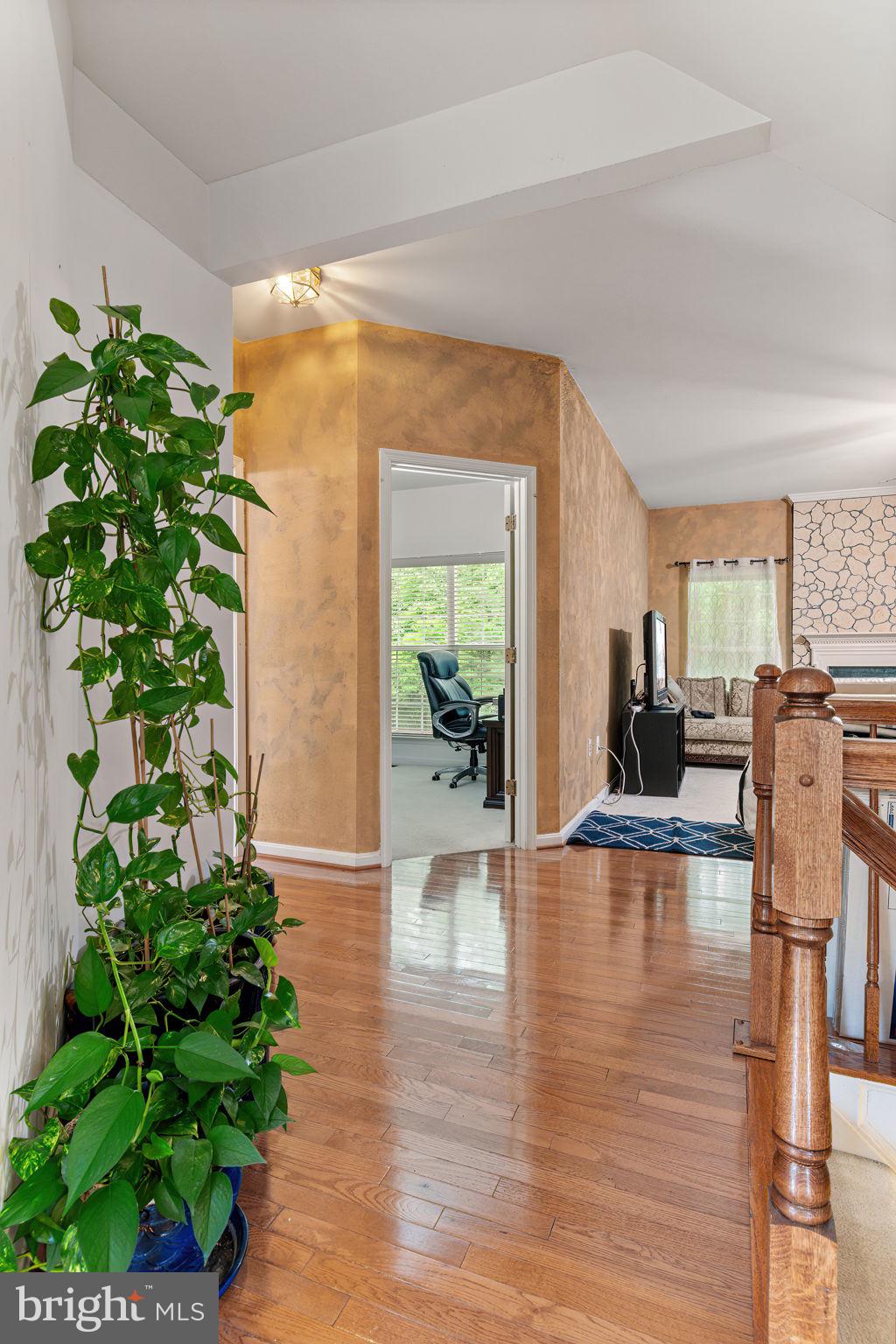 BLOOMS CROSSING - Residential Lease