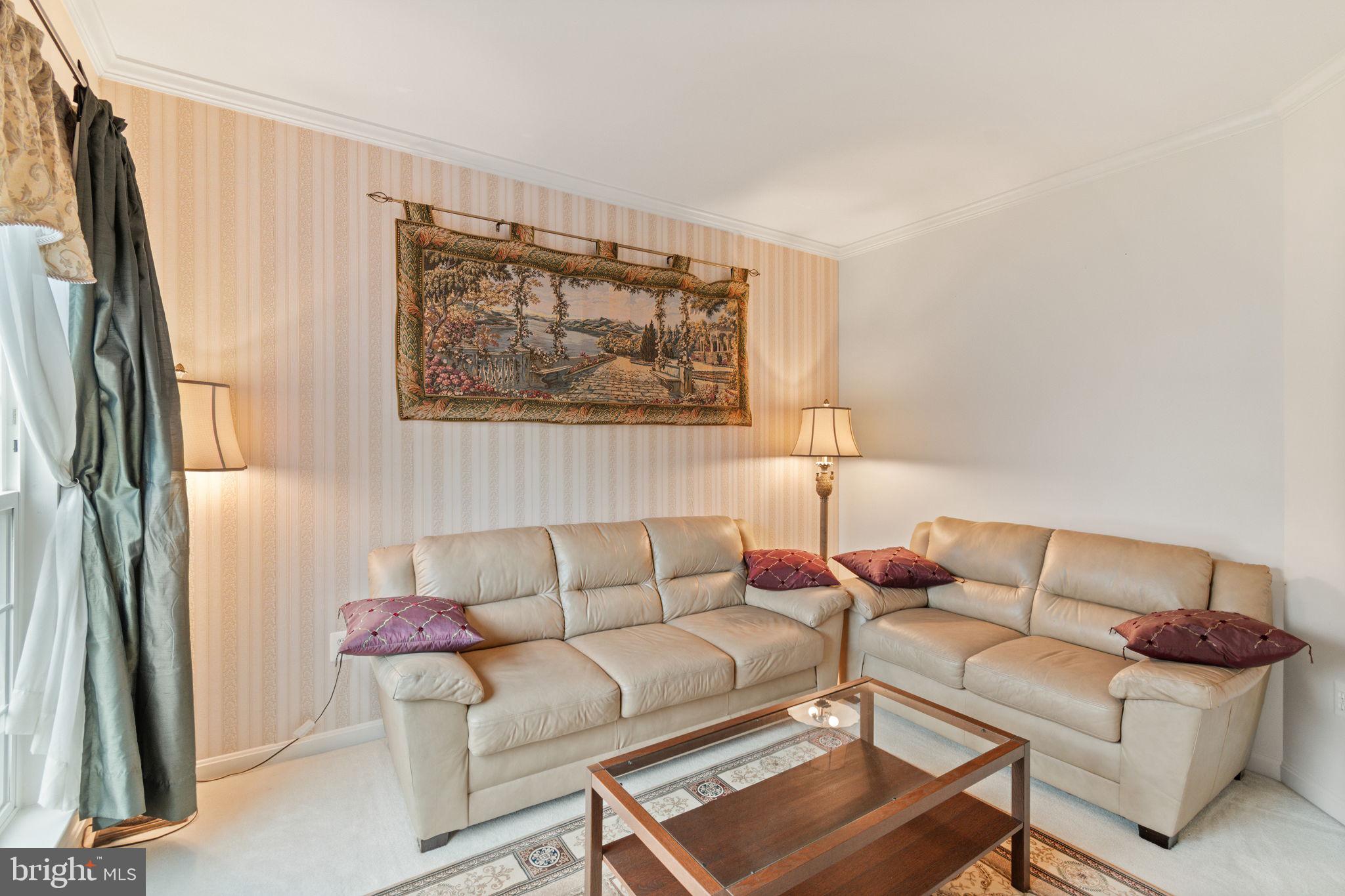 BLOOMS CROSSING - Residential Lease