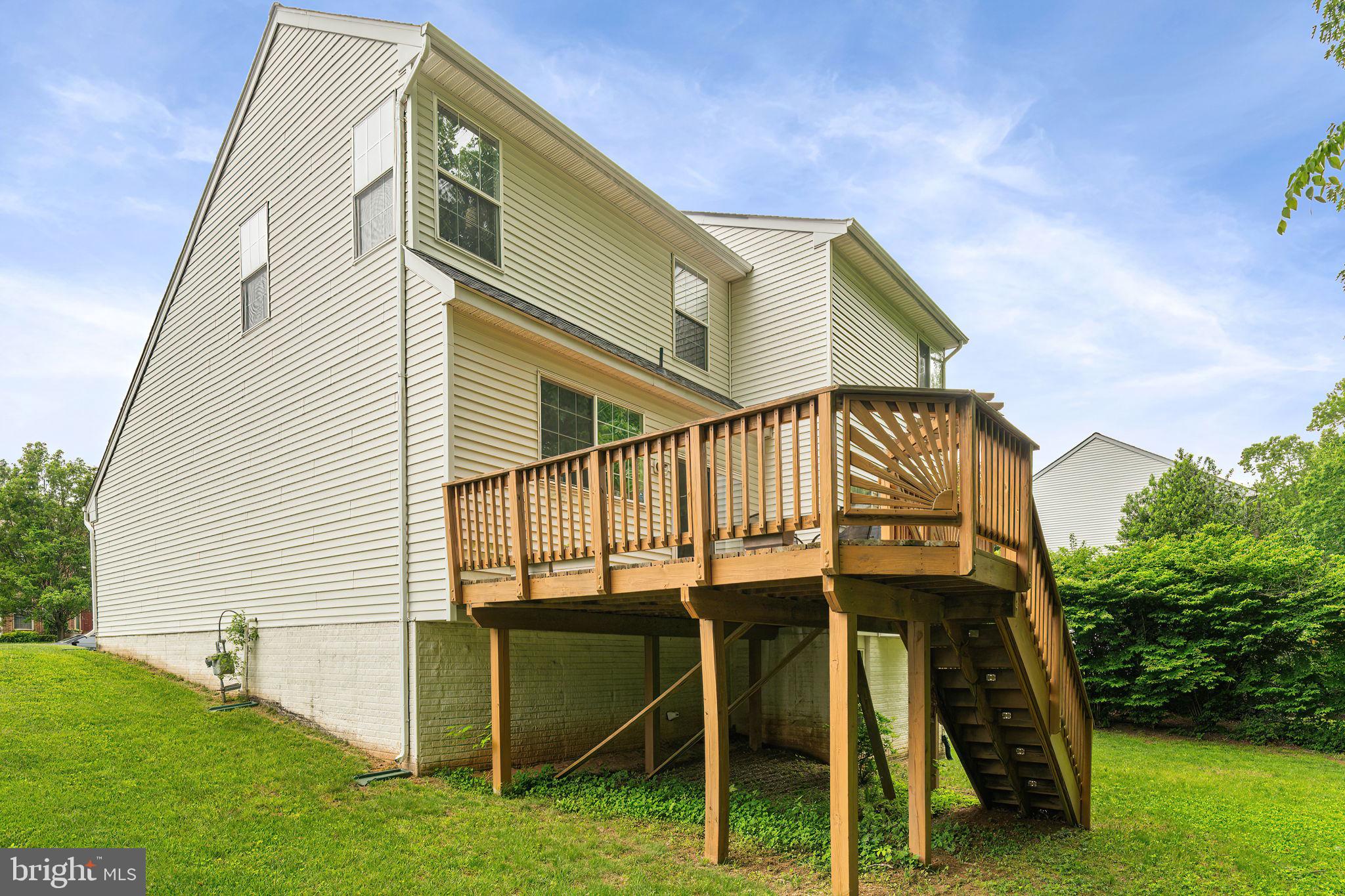 BLOOMS CROSSING - Residential Lease